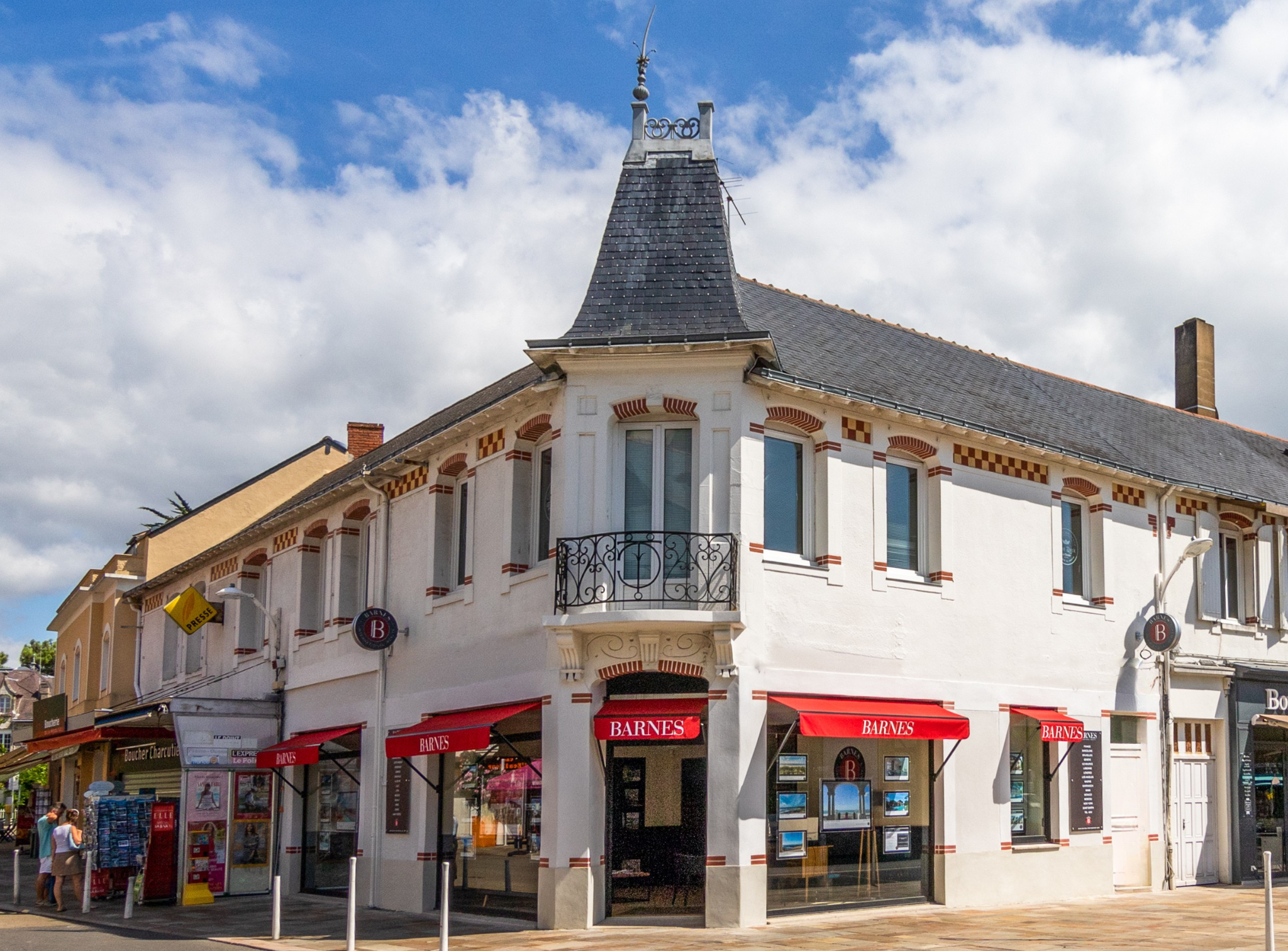 BARNES La Baule