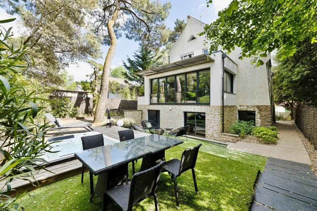 Grand jardin paysagé Villa LA BAULE