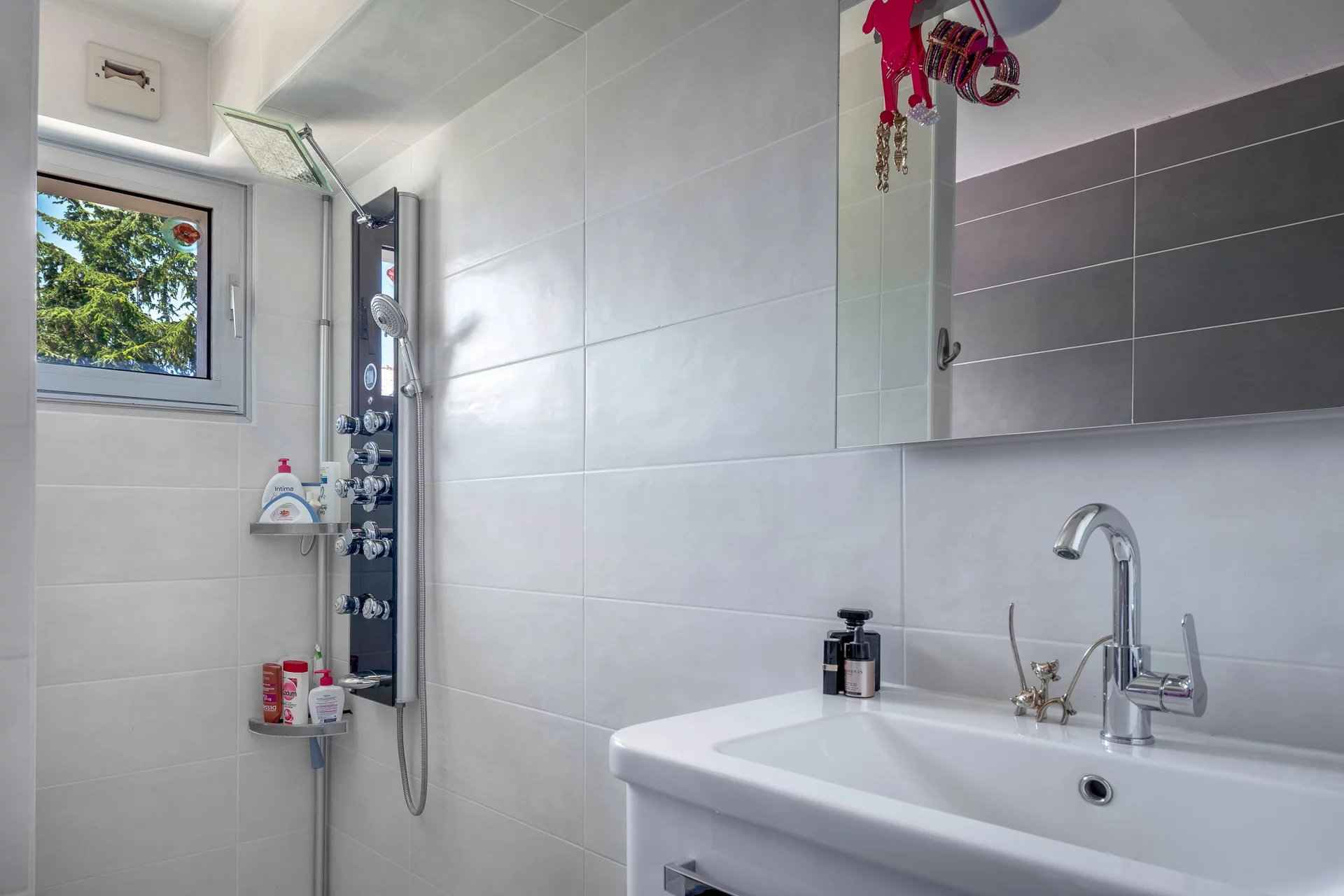 Jolie salle de bains LE CROISIC