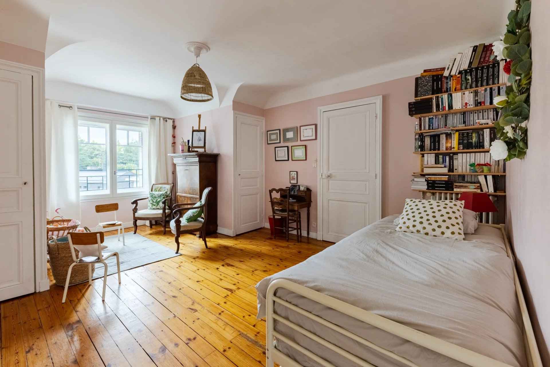 Maison Nantaise avec grande chambre 