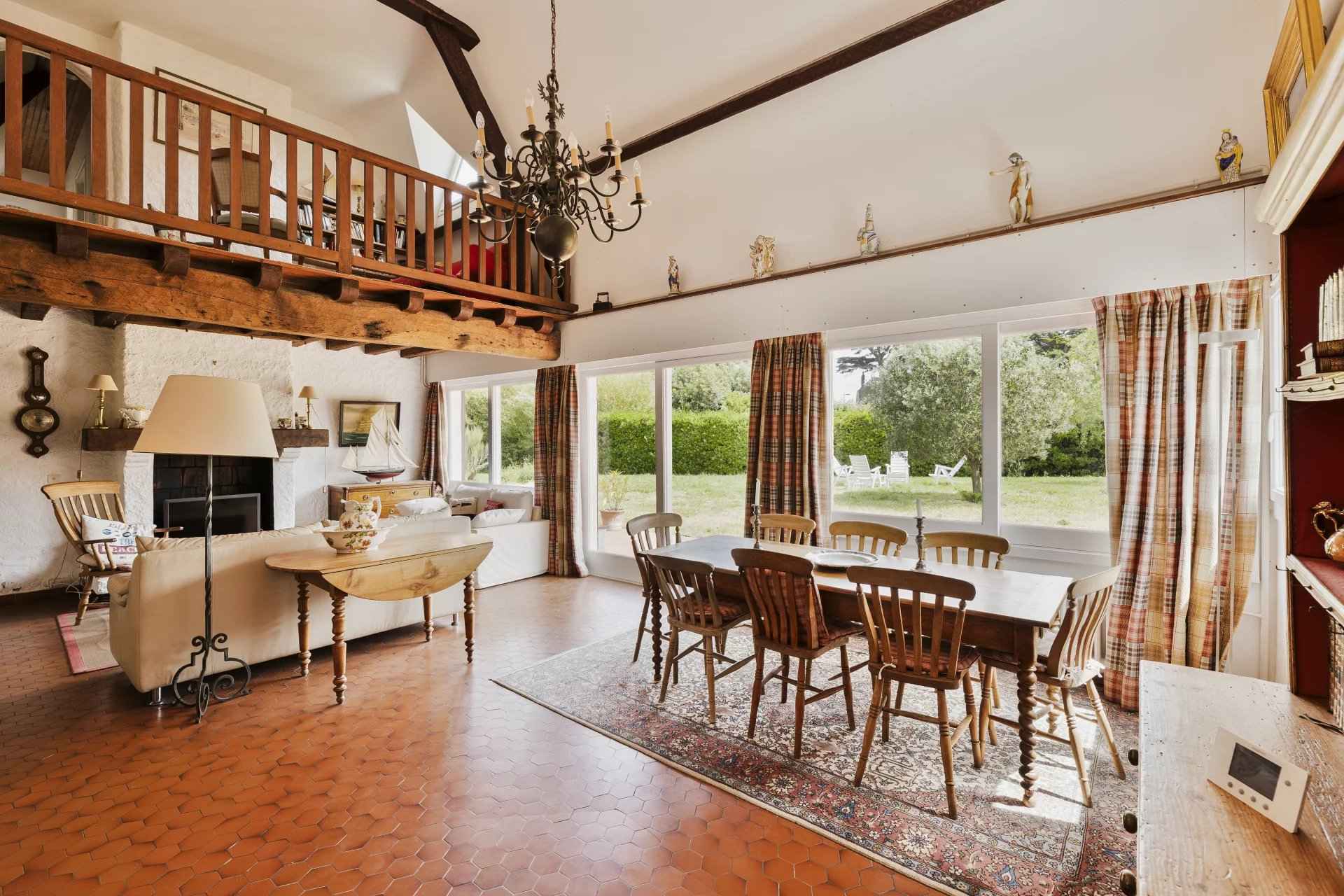 02227661279efcebd3c030fb86655c0e fce93e9f99 1920 original - Attribut alt par défaut.