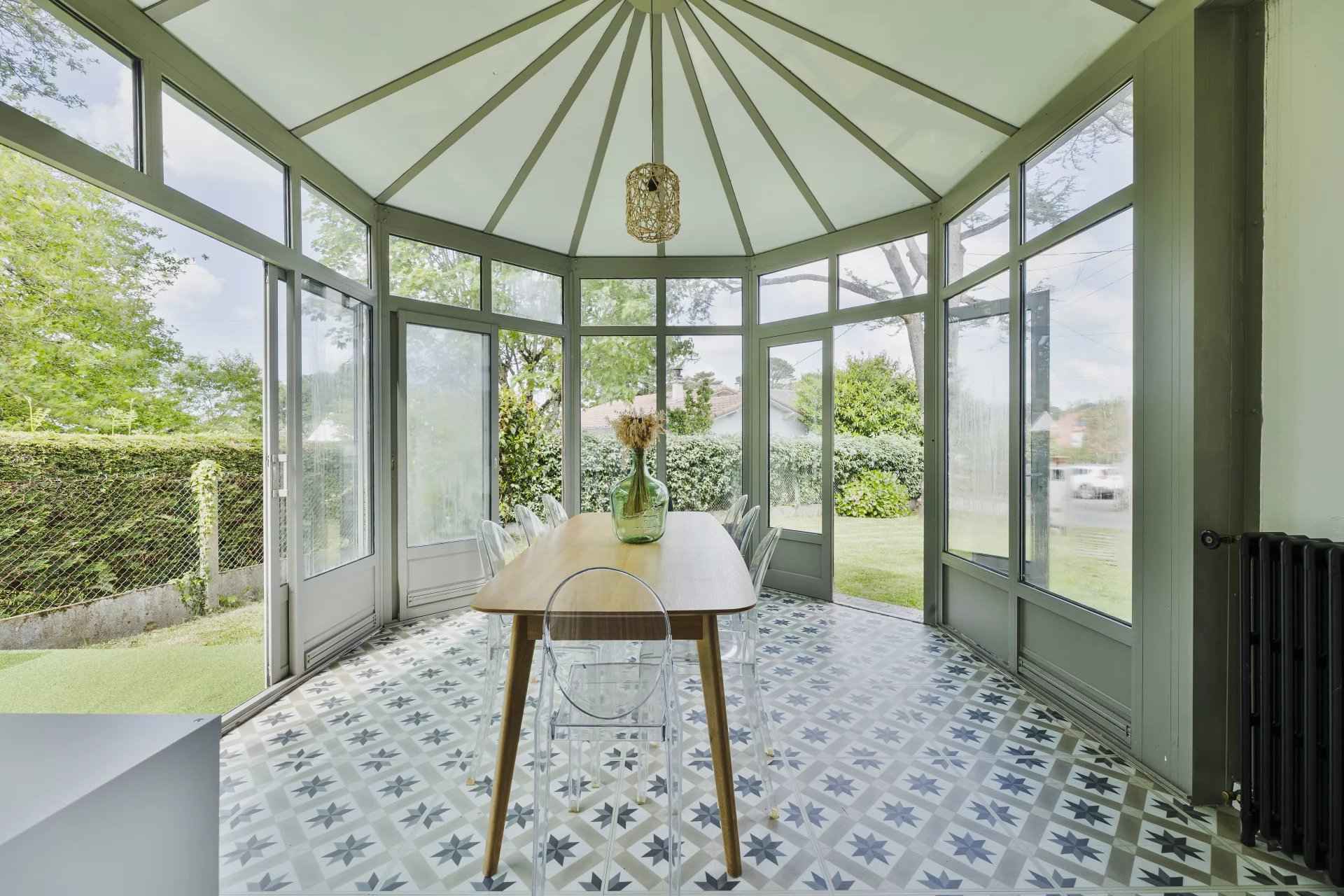 Dabcafbb235dd139493a89f4f0a310a8 d5b4fca4d6 1920 original - Attribut alt par défaut.