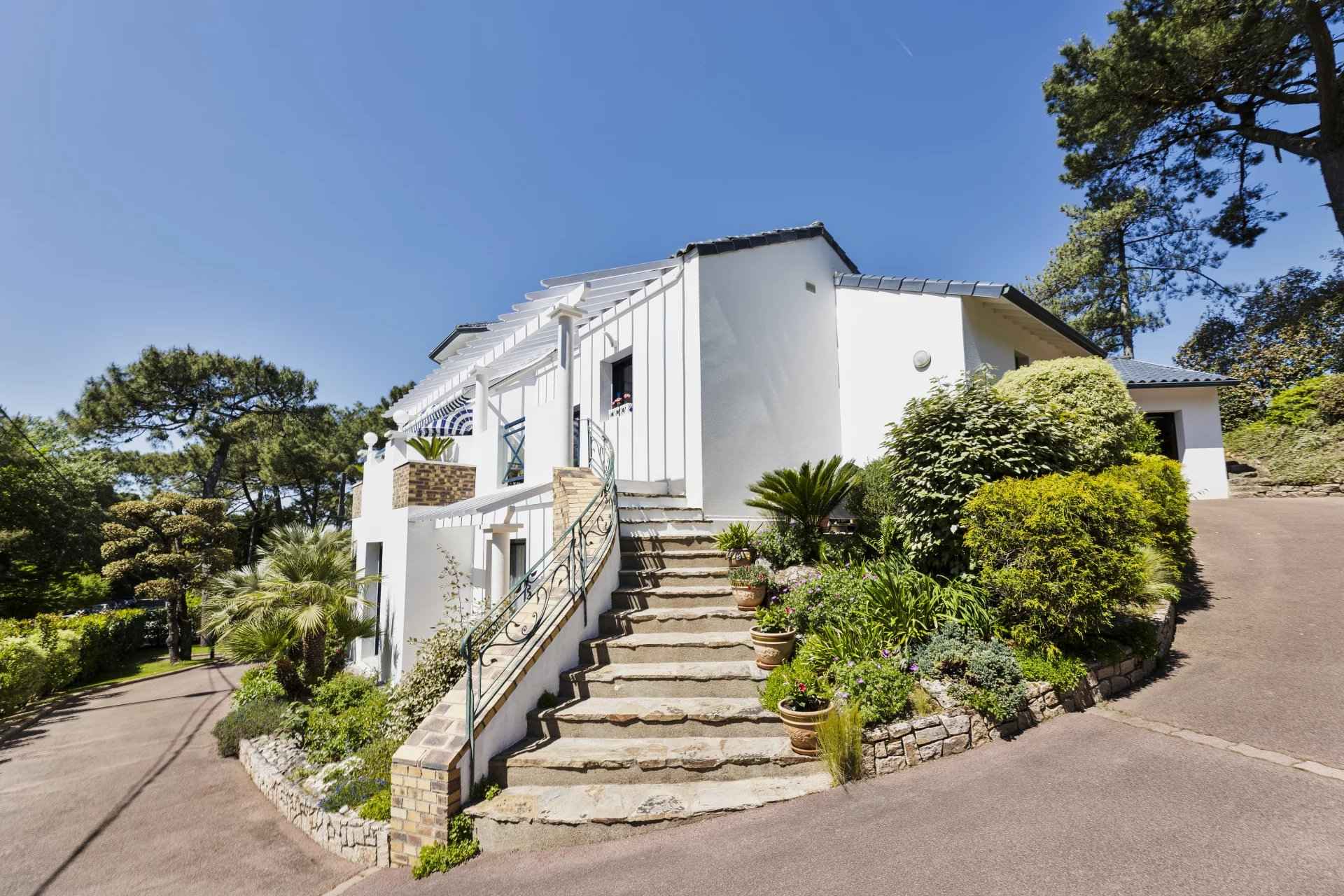 Deb558fed016693c6b5f14d4cbb95214 4295419772 1920 original - Attribut alt par défaut.