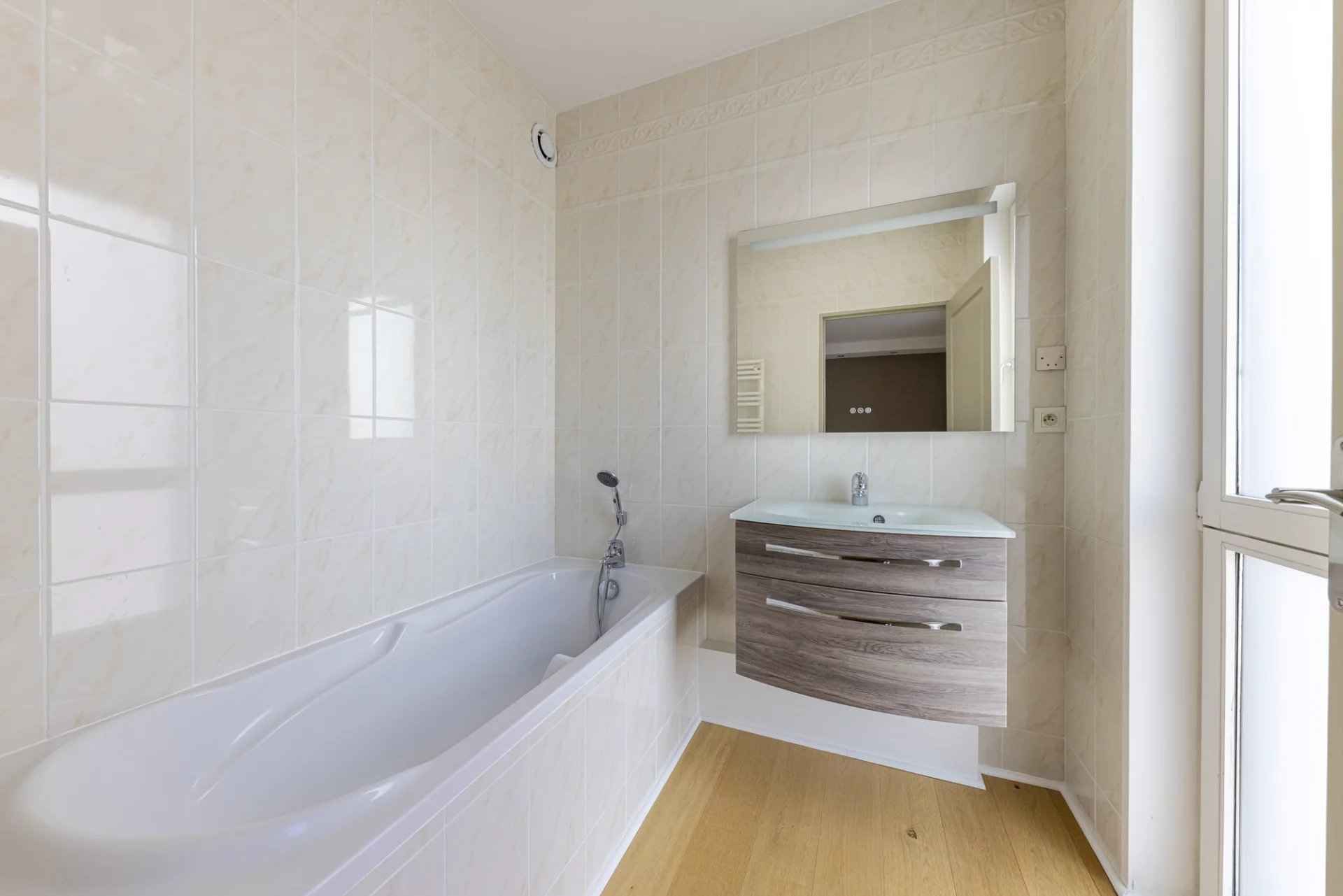 8a8d122aed326cc061d786ef9fb2f7b9 354cf2a47a 1920 original - Attribut alt par défaut.