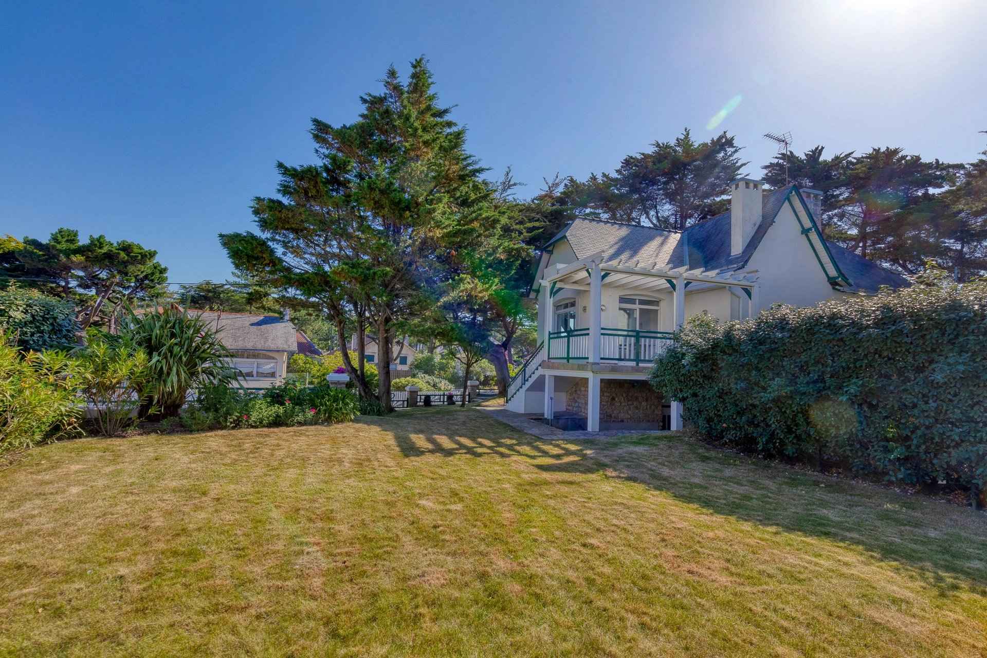 Faf570326eb765539e28e6e00bc028c2 6e3cb7178d 1920 original - Attribut alt par défaut.