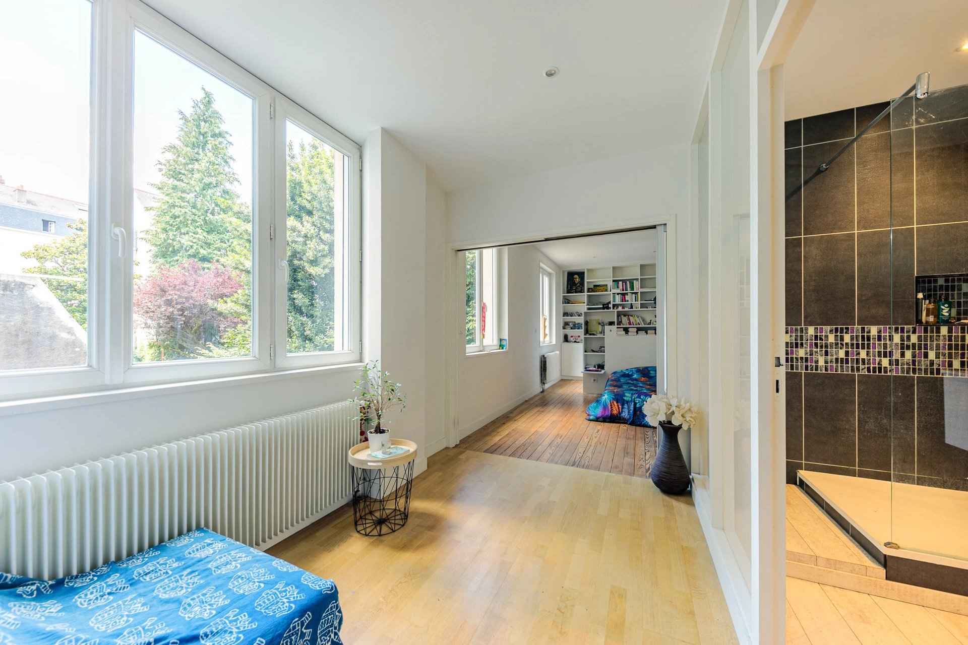 E84d9feb344e5412f7c10f1a65a240b7 c70a28c00b 1920 original - Attribut alt par défaut.