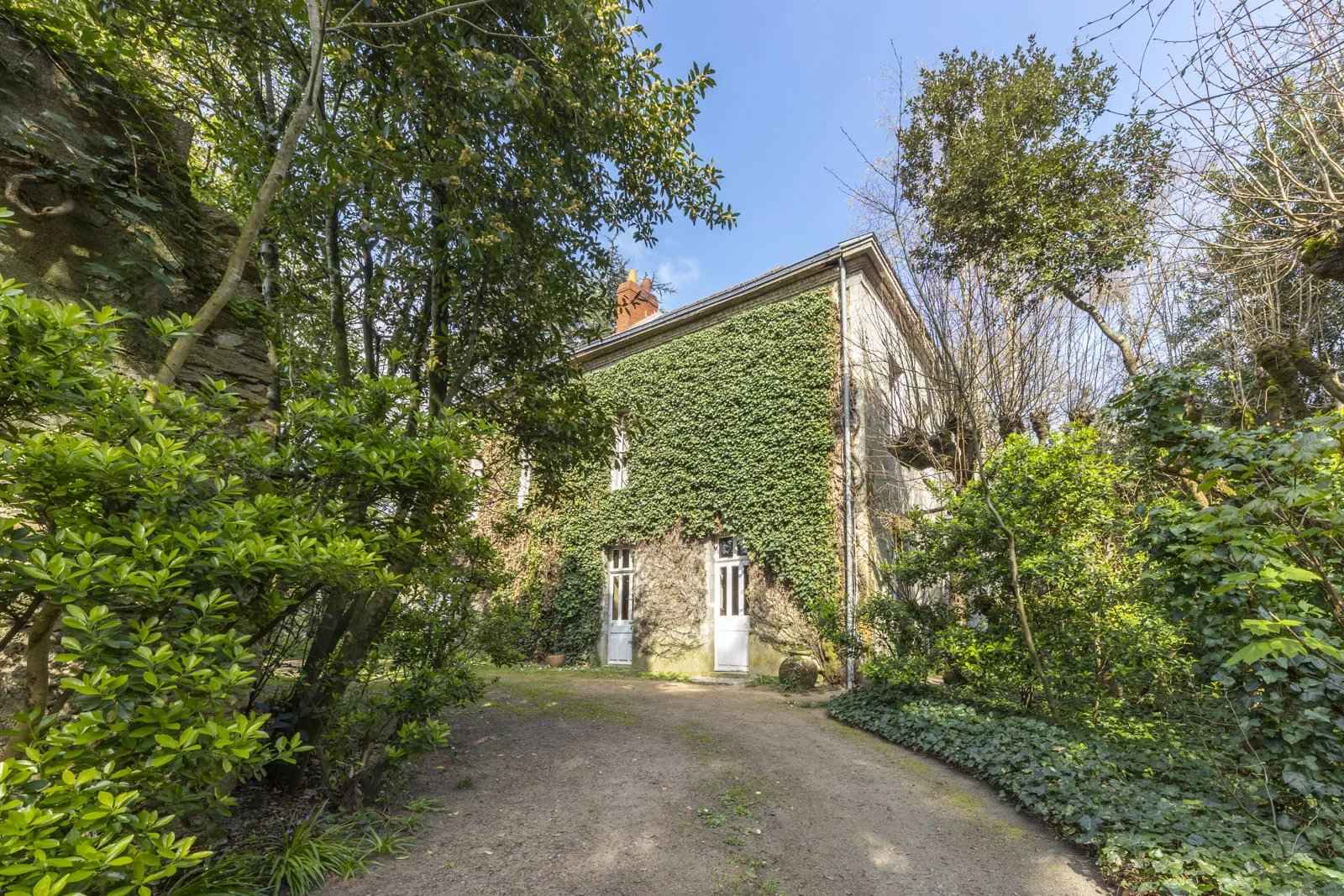 27e4ede435b9bf25b464ab3a1a6d7a5d 3a9cbdb50e 1600 original - Attribut alt par défaut.