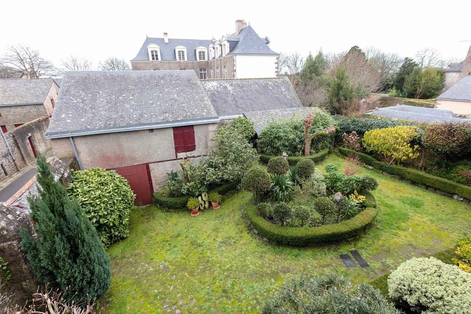 Cabf31cd2feb045d554128d2b2a5b0fc 2bfaf5771f 1600 original - Attribut alt par défaut.