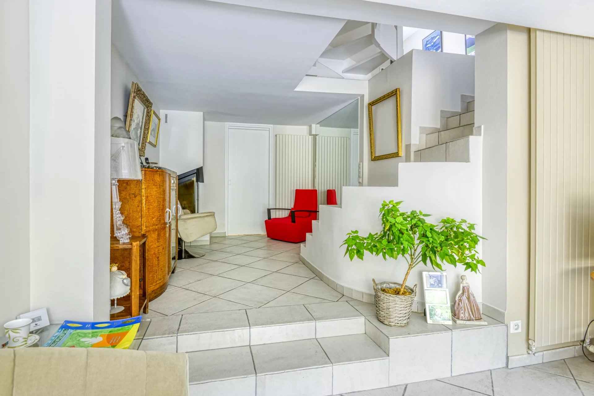 6669bcd9897985f701b4fd8303a874be d5a92a89e1 1920 original - Attribut alt par défaut.