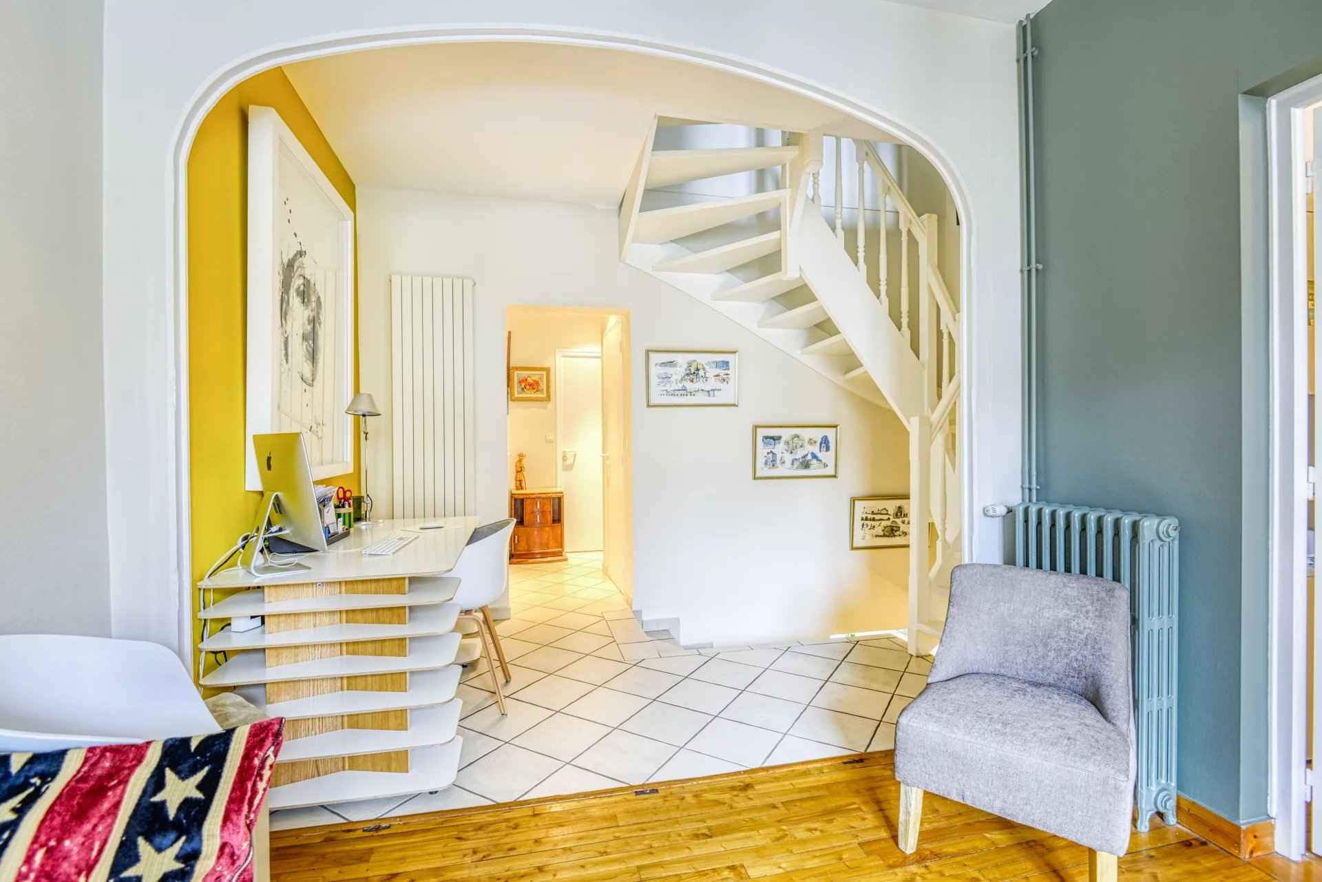 Ac51ab862d942c1b60f294ae89e12080 2355983f33 1920 original - Attribut alt par défaut.