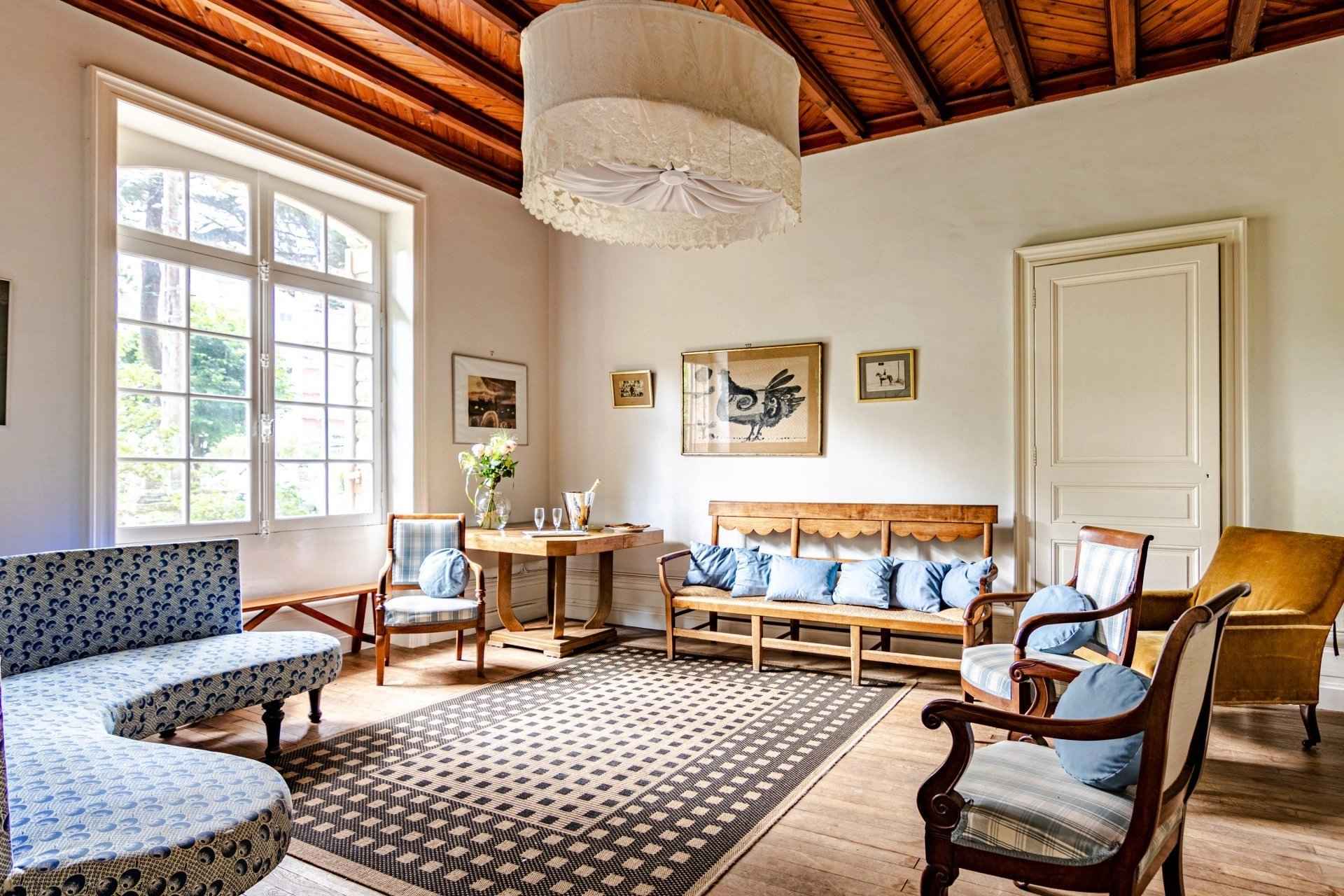 F6e36f0b2b6703233ed664faa914810b 83f8c02c5a 1920 original - Attribut alt par défaut.