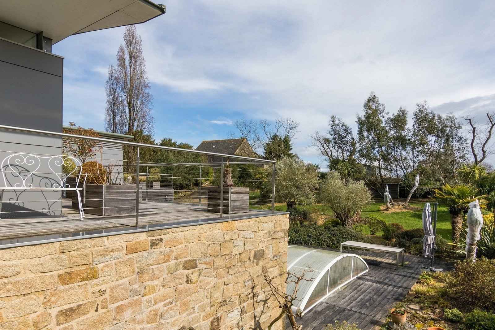 C51d74d8657a83652a4f94a8329be002 ff2bf439a2 1600 original - Attribut alt par défaut.