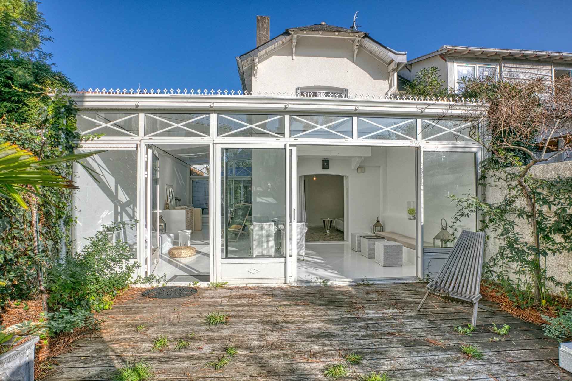 Dceb180984737deb5c36a56276bbff35 49912bb9be 1919 original - Attribut alt par défaut.