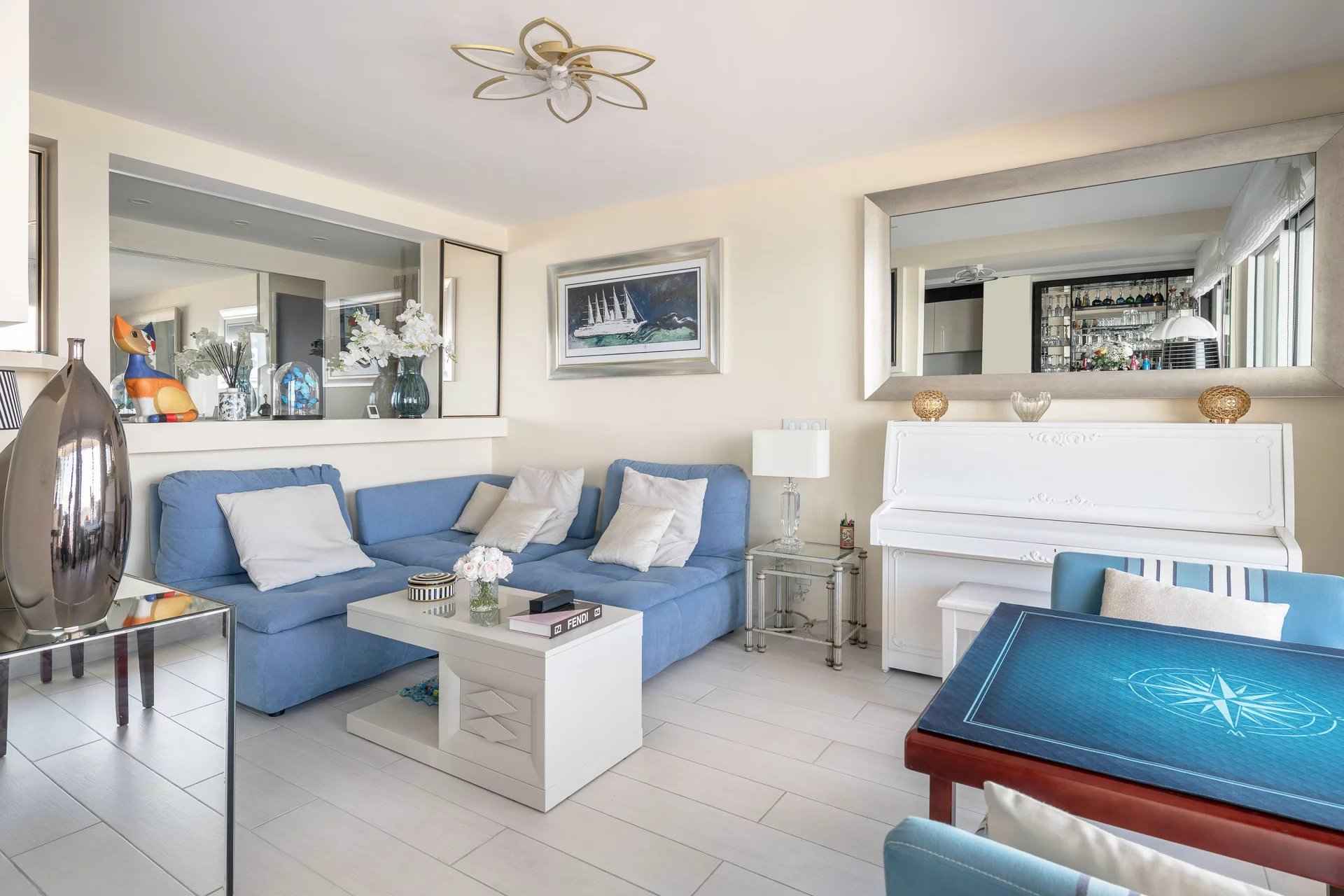 Appartement face mer avec terrasse