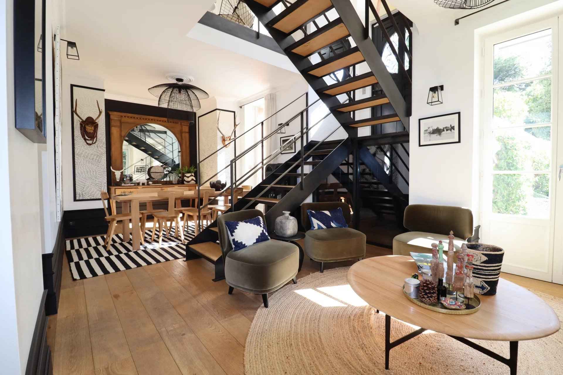 3a5bded238cd3cadc4e1bcf486c8dcd2 60e0fd0147 1920 original - Attribut alt par défaut.