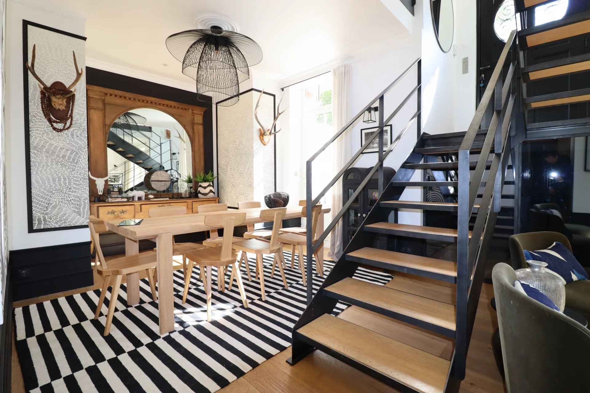 1af7ba9dd6e254a982a7b99025878136 deedc6b31a 1920 original - Attribut alt par défaut.