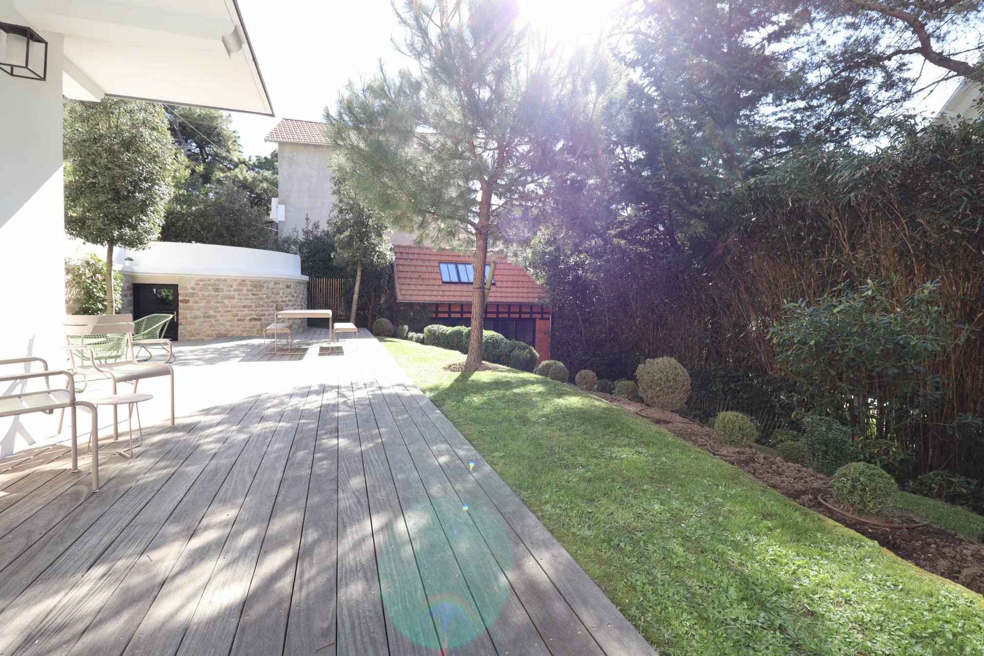 81d908f47011ec5809bd3e9794879bec 46c5480d99 1920 original - Attribut alt par défaut.