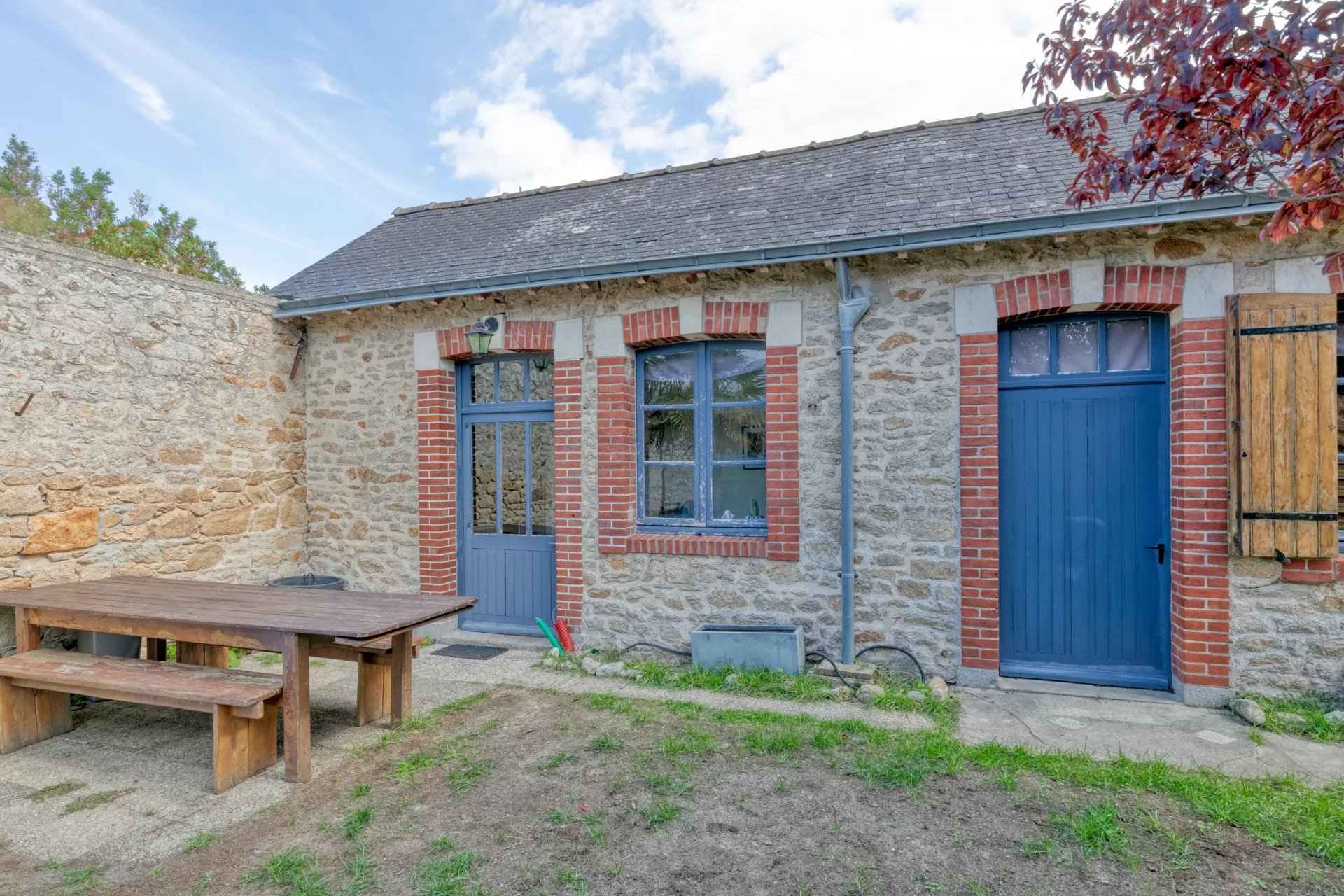 Ede9a9ab7f56b4f50cda0c5068e7315b ef31e8400d 1920 original - Attribut alt par défaut.