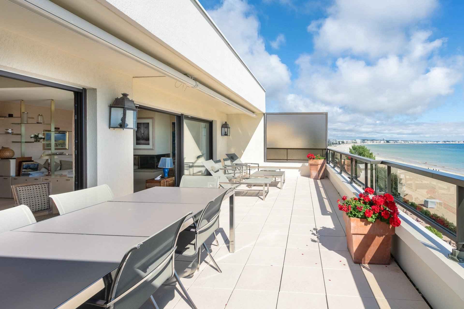 E018ccbb8aad89e8087253242d92cedb 8140d37a21 1919 original - Attribut alt par défaut.