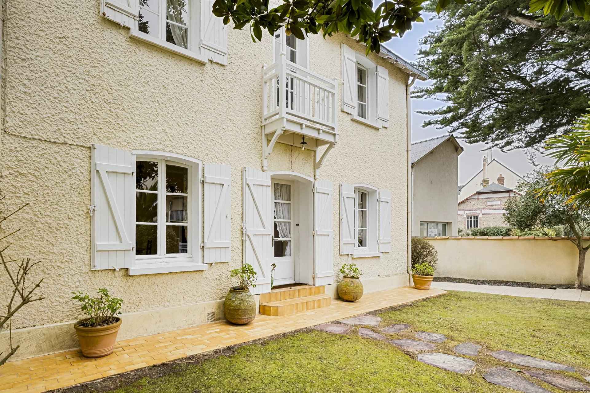 E1ed24f09616d92d65e6efcaa62aa4ee 4a75873469 1920 original - Attribut alt par défaut.