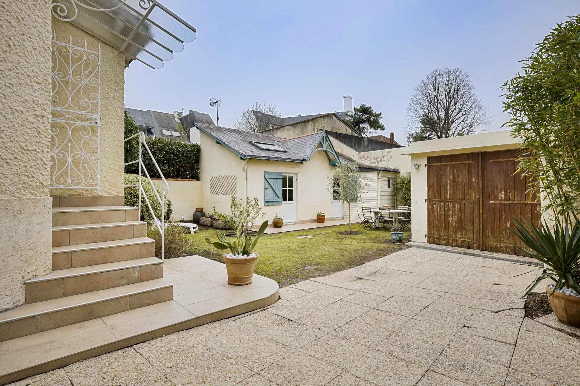 Cb0c3437375a16757681de3f2fabf9cf 79ab9dae4c 1920 original - Attribut alt par défaut.