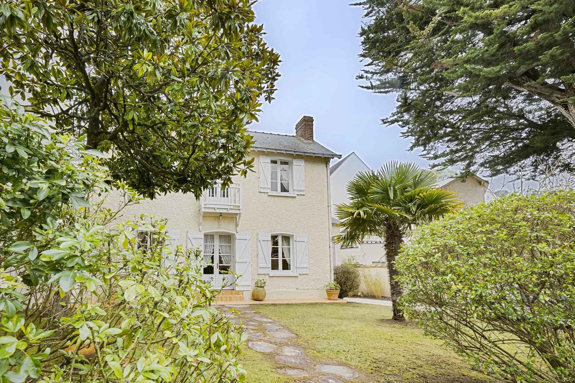 5d5904de42924a91b9807177968b2c6a d6242a7092 1920 original - Attribut alt par défaut.