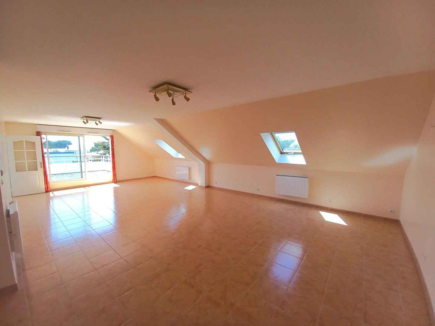 08bfe858f6bd49764de4b1ee8fae6d03 0a693f7792 1440 original - Attribut alt par défaut.