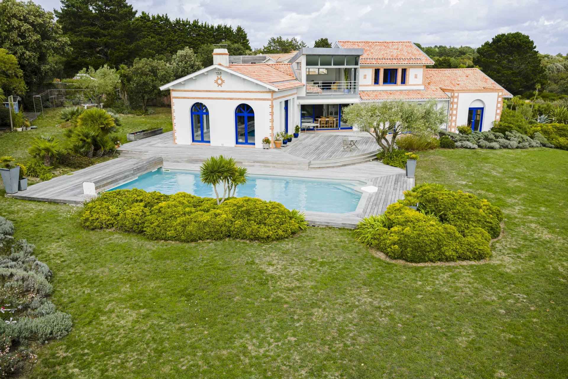 91323cb7b94a3316128a3a5e83055fcd 891020bd34 1920 original - Attribut alt par défaut.