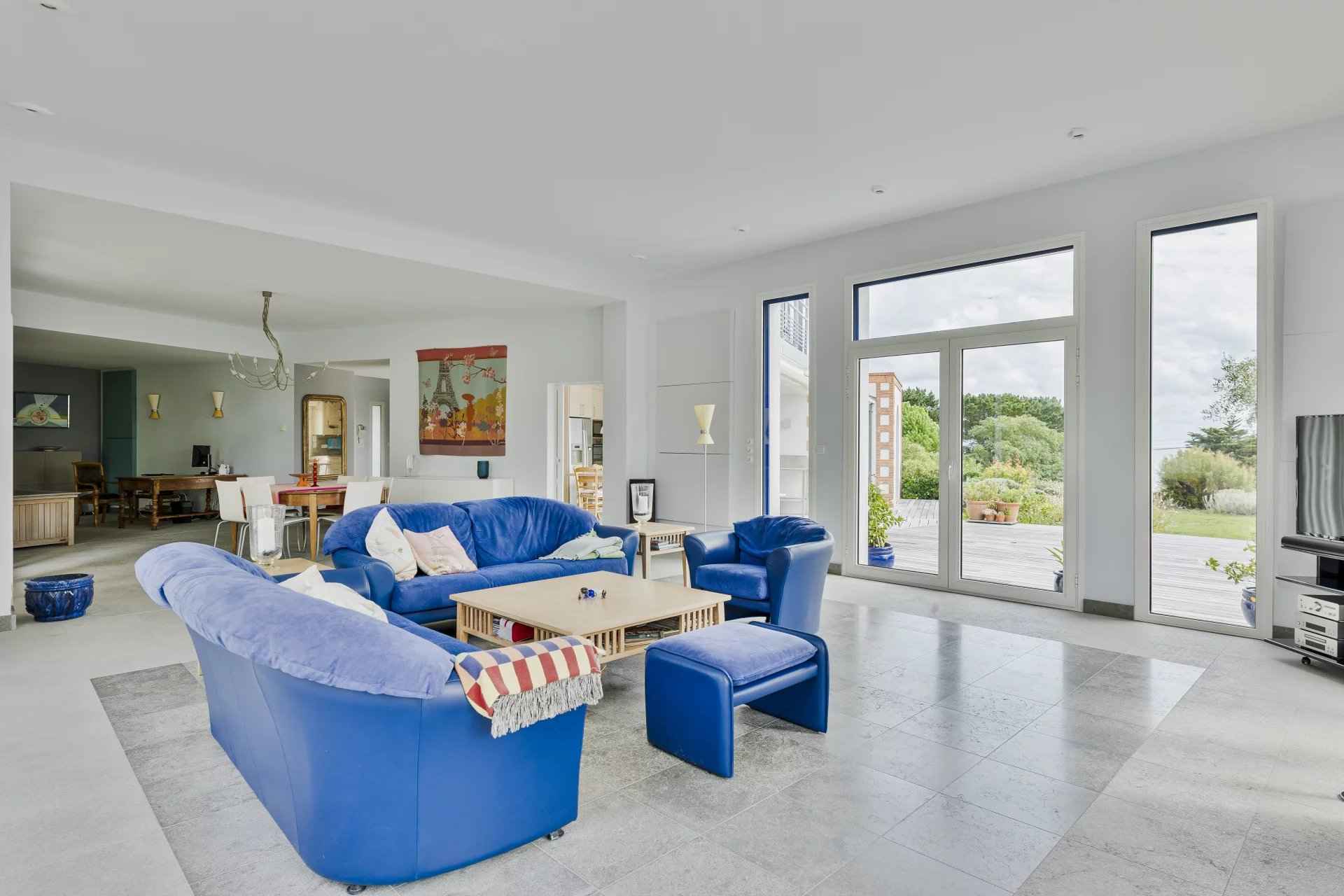 7e2354f142847840b10e6e897c862863 6e1e5bc92c 1920 original - Attribut alt par défaut.