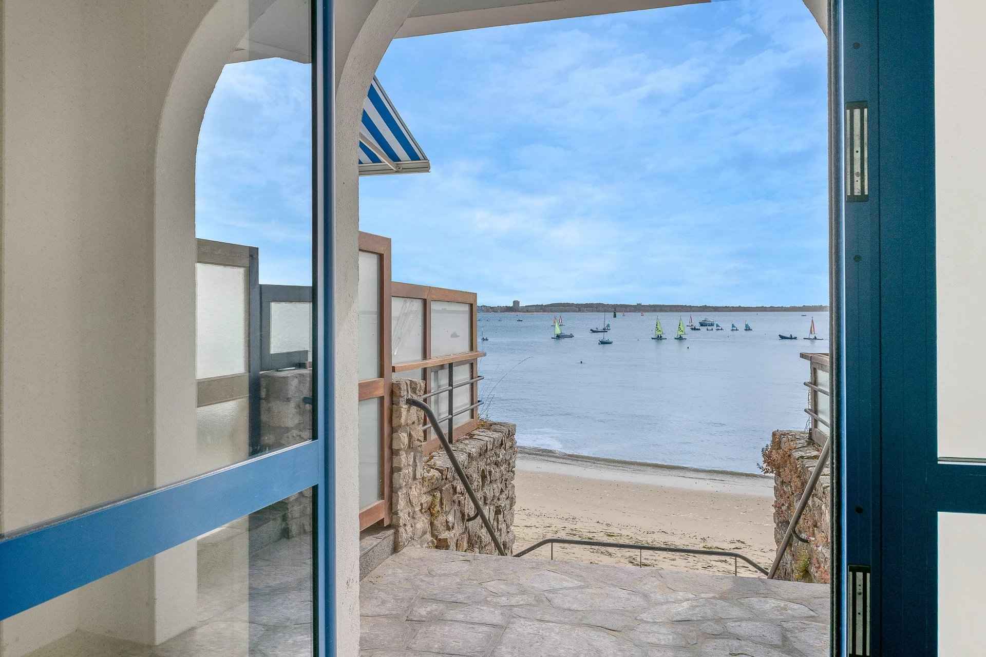 7cd1032faaef633ad76d62860549e513 32c88005dd 1920 original - Attribut alt par défaut.