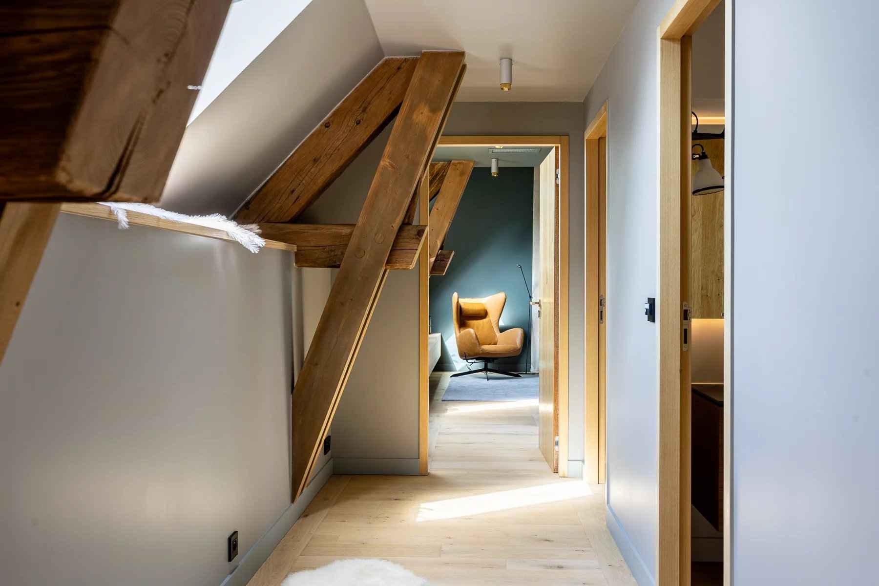 97637fe4b84200b0b11df295a65909fa cddae09242 1800 original - Attribut alt par défaut.