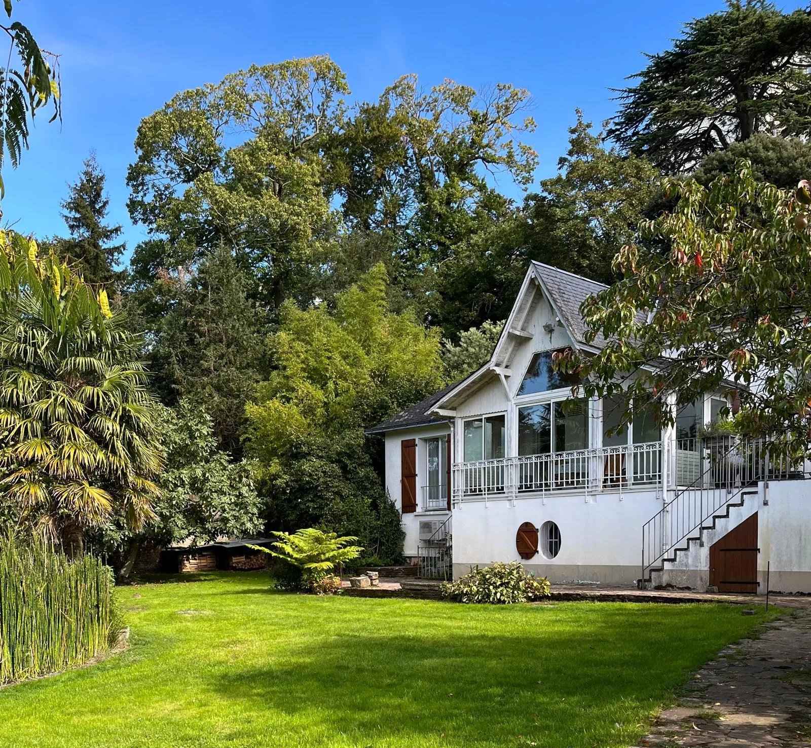 1559f4cb7e616942cd8cd7eaab7ce531 23d012f174 1600 original - Attribut alt par défaut.