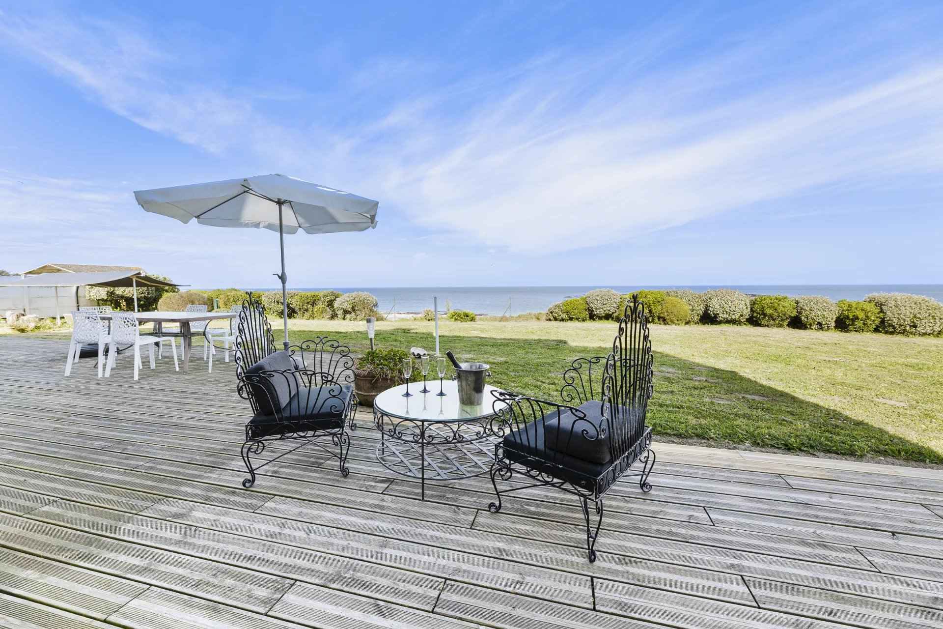 F8acfe8913cd97b9ac746a98ed520dda e8fc4ca64a 1920 original - Attribut alt par défaut.