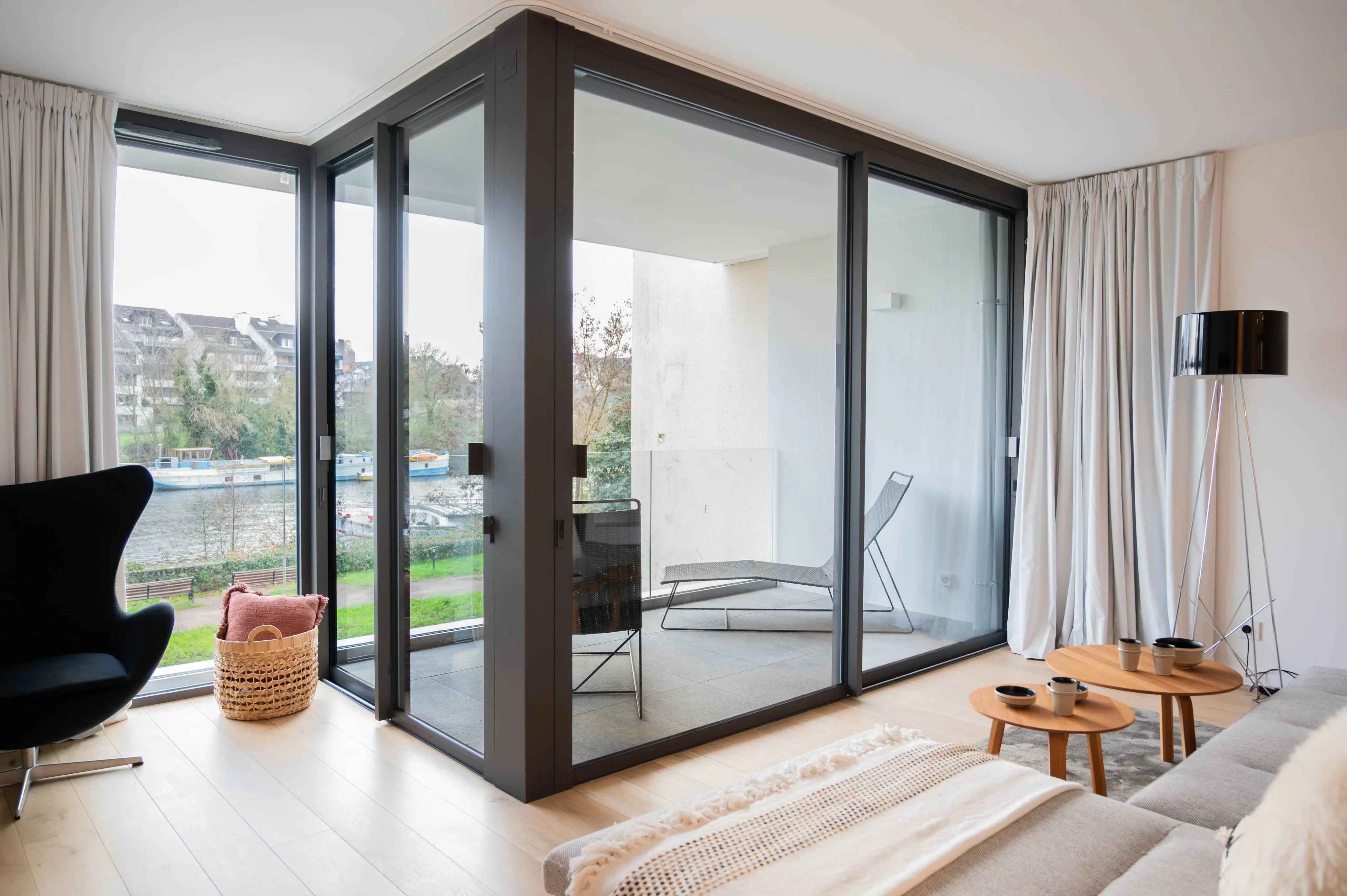 58601d5ac375b5fd6d9a08b8cbc071fc d830b10887 4096 original - Attribut alt par défaut.