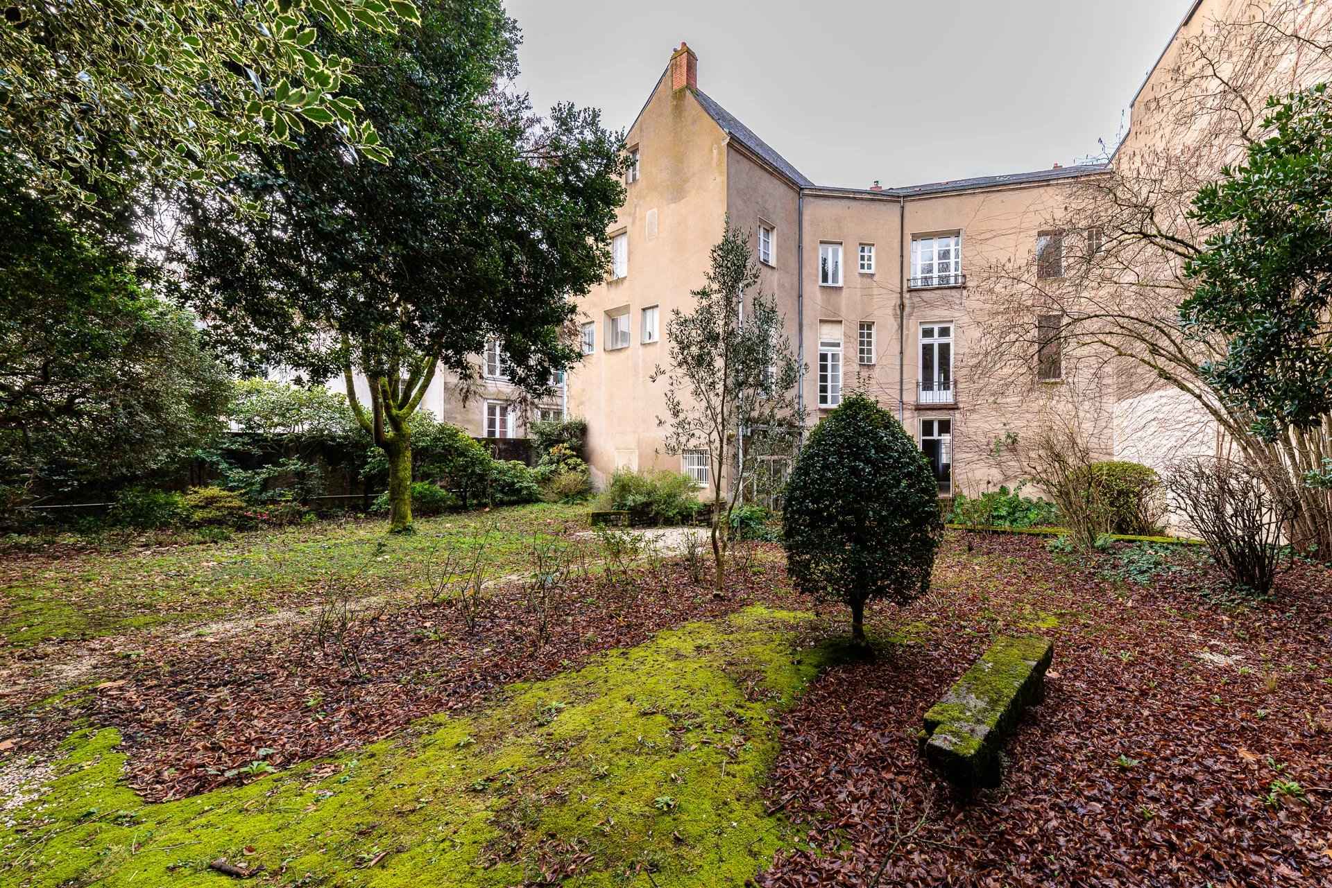 57c8b41902f586cdf88ca6c2b1c5006c a82698d674 1920 original - Attribut alt par défaut.