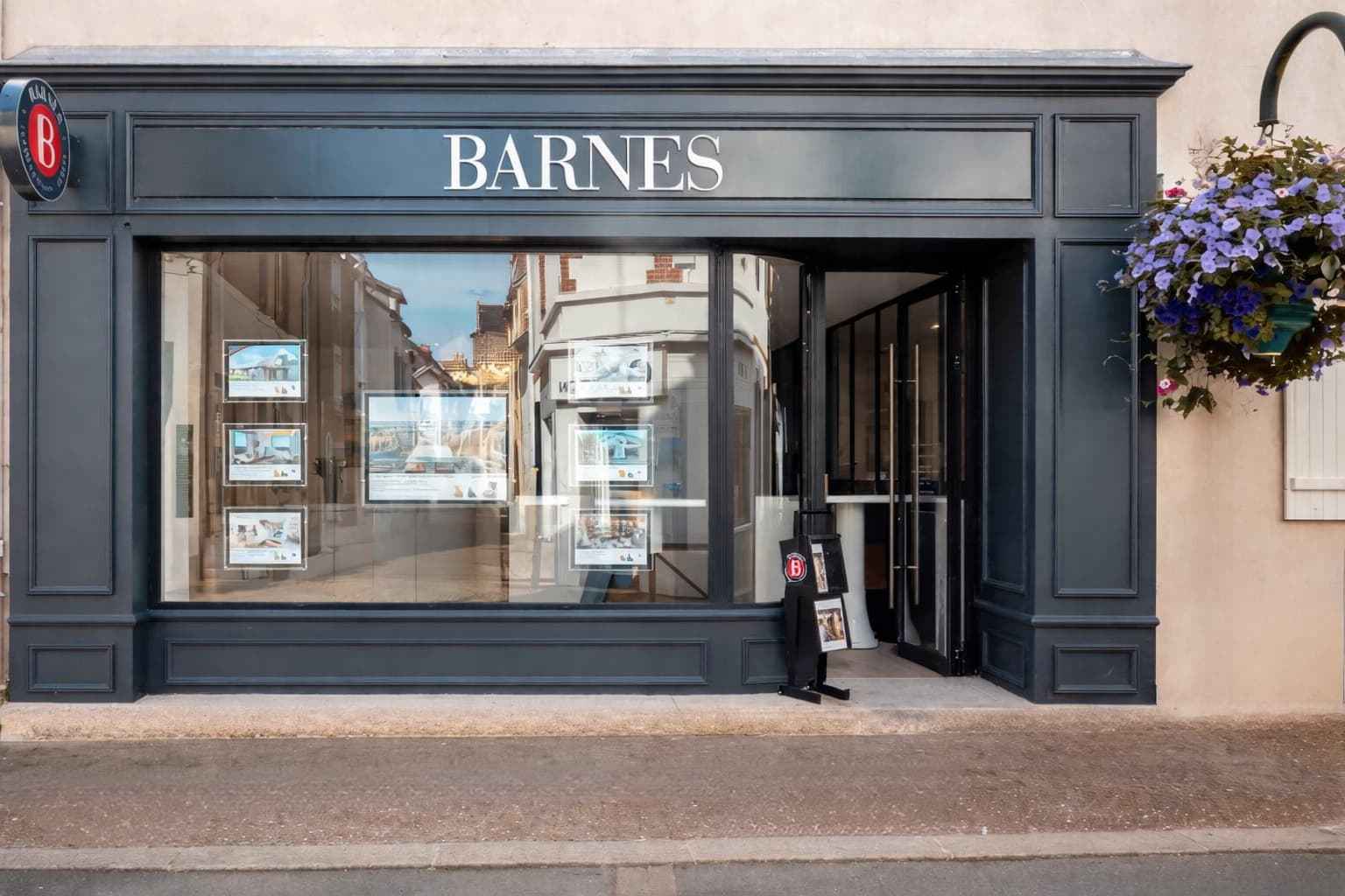 Barnes%20le%20pouliguen - Attribut alt par défaut.