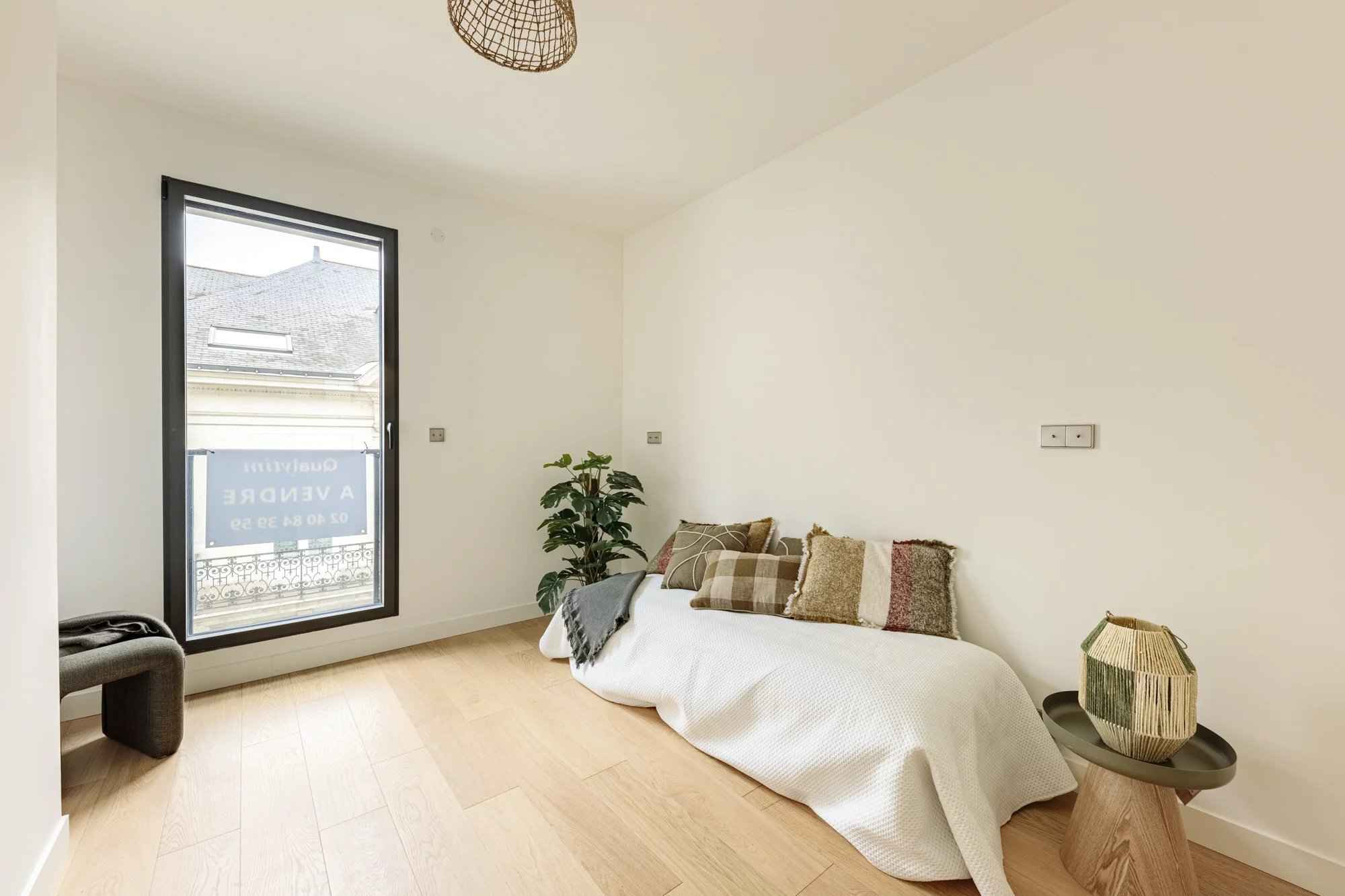 4551059be2c48cd8ef65cfd5e837a907 0e5ec164d3 2000 original - Attribut alt par défaut.