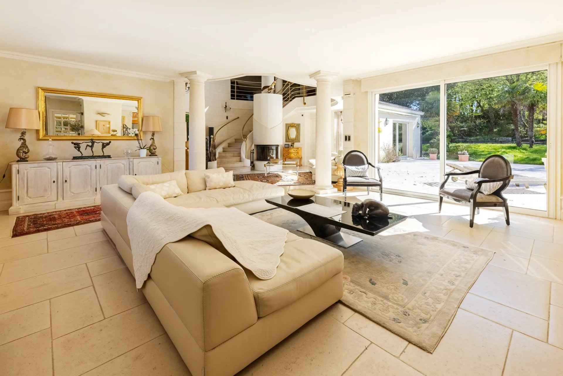 F1c9441376eaa37d3bfde4b5ed15d19f c6289c1a65 1920 original - Attribut alt par défaut.