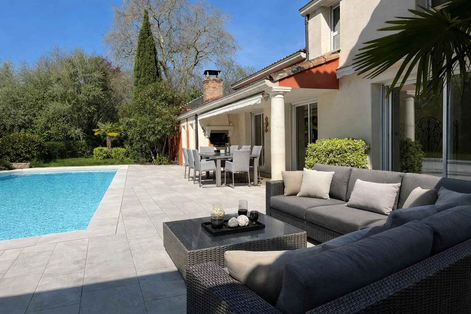 6d18292d638cf0d767a5a9bd185ebb8f 20e166f553 1536 original - Attribut alt par défaut.