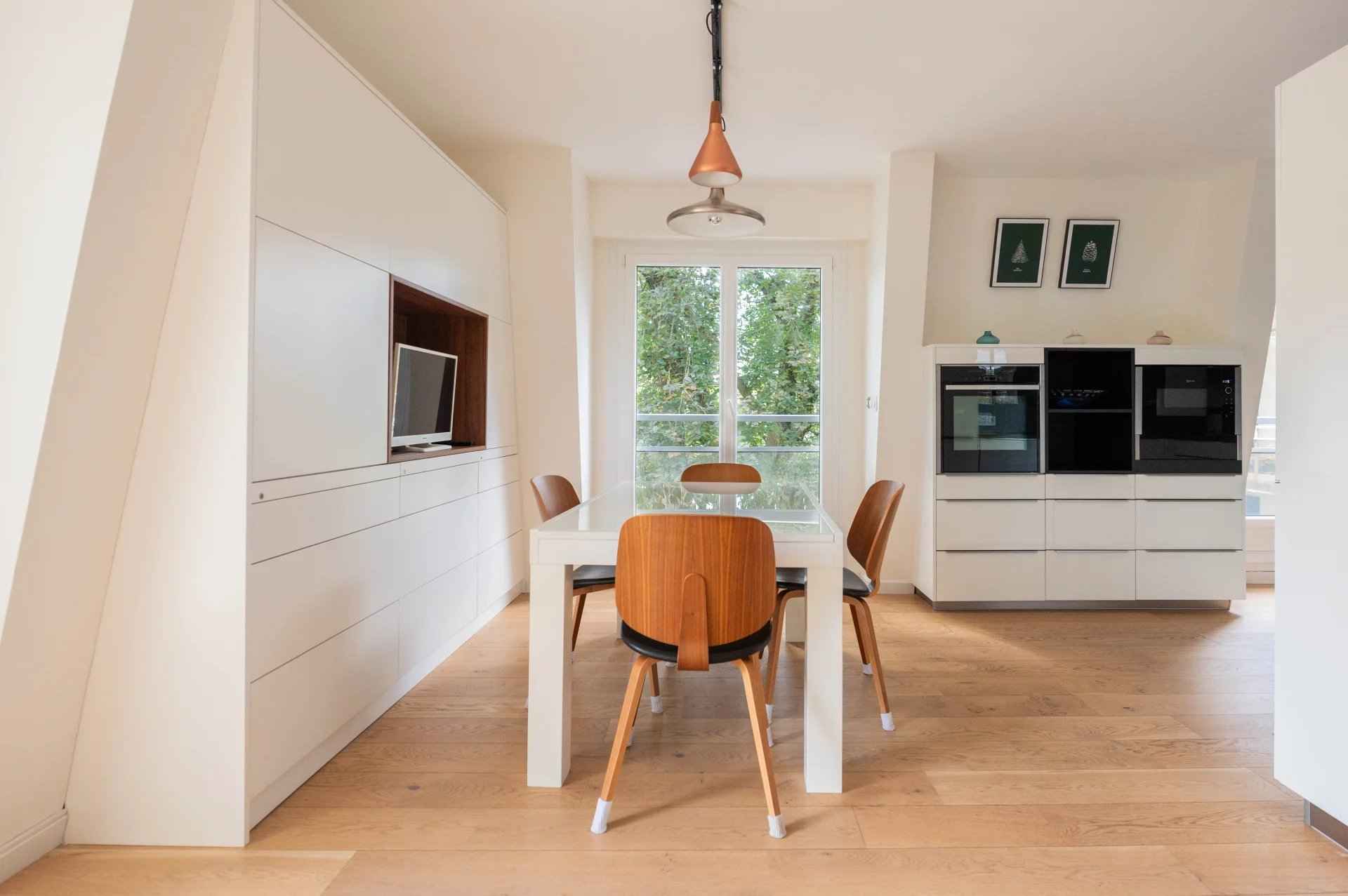 Appartement rénové avec balcons Nantes centre 