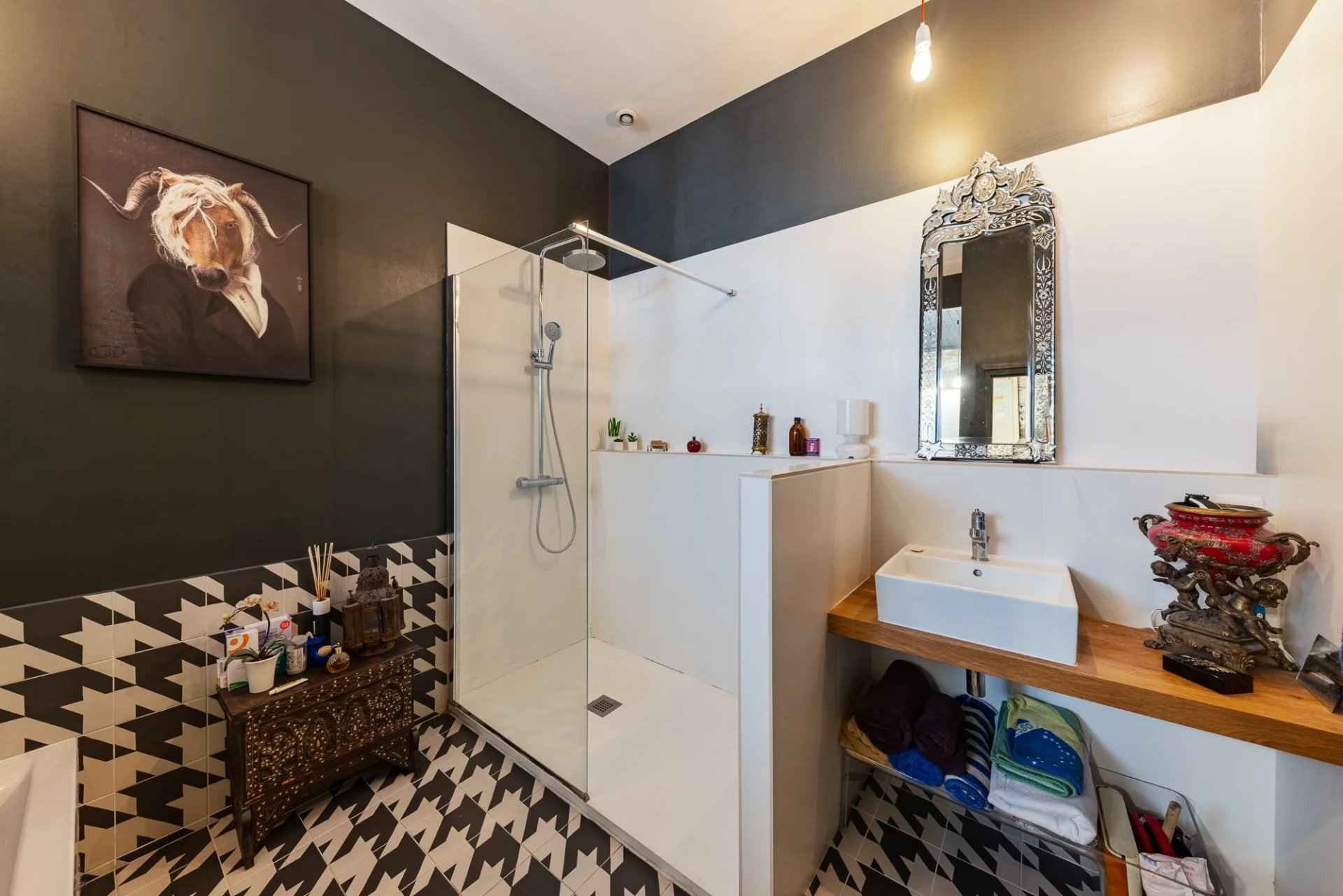 Appartement intégralement rénové Nantes Graslin 