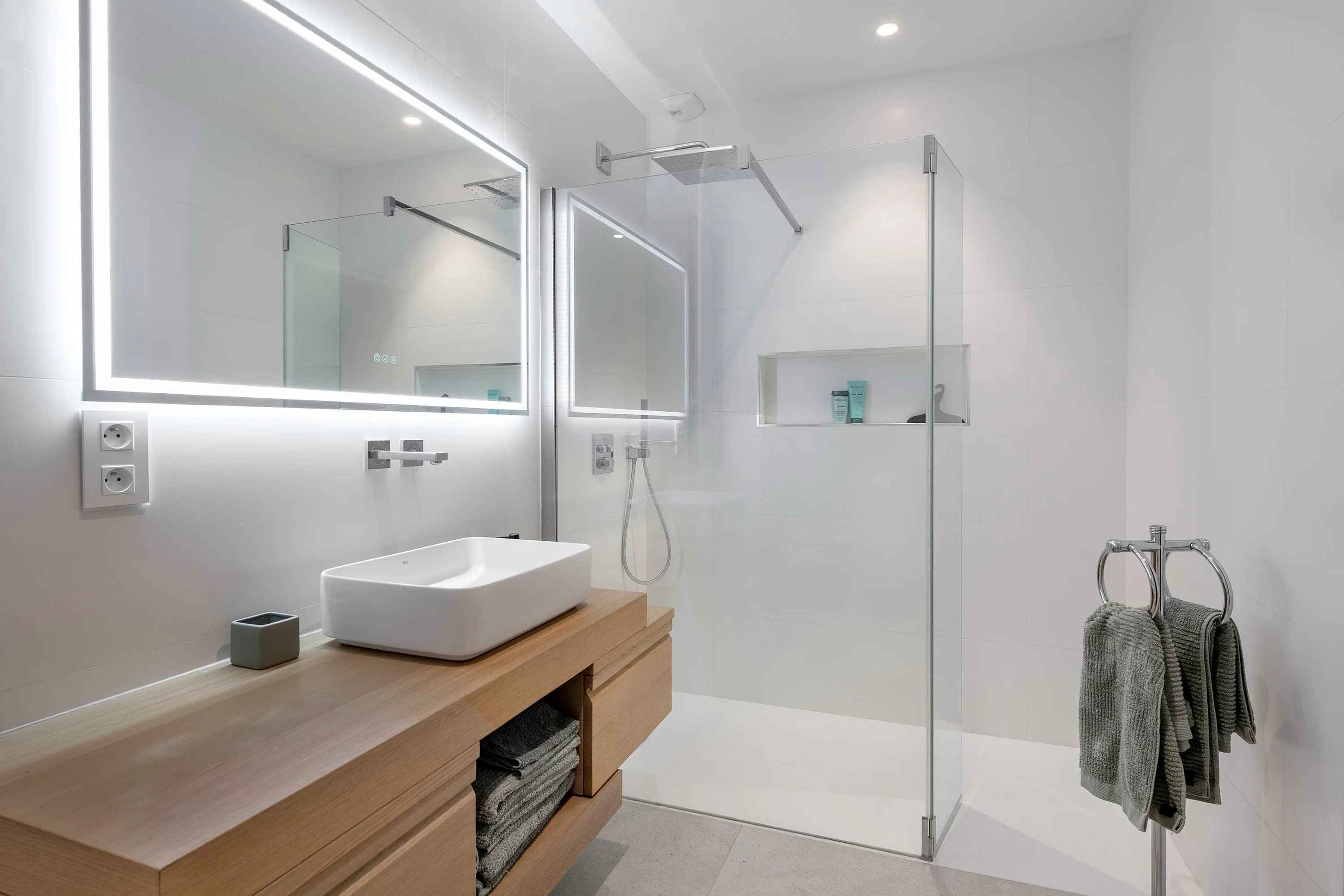 A38b117c2d0d1a59e33fed6cb916e8dc 7c09f8a077 3000 original - Attribut alt par défaut.