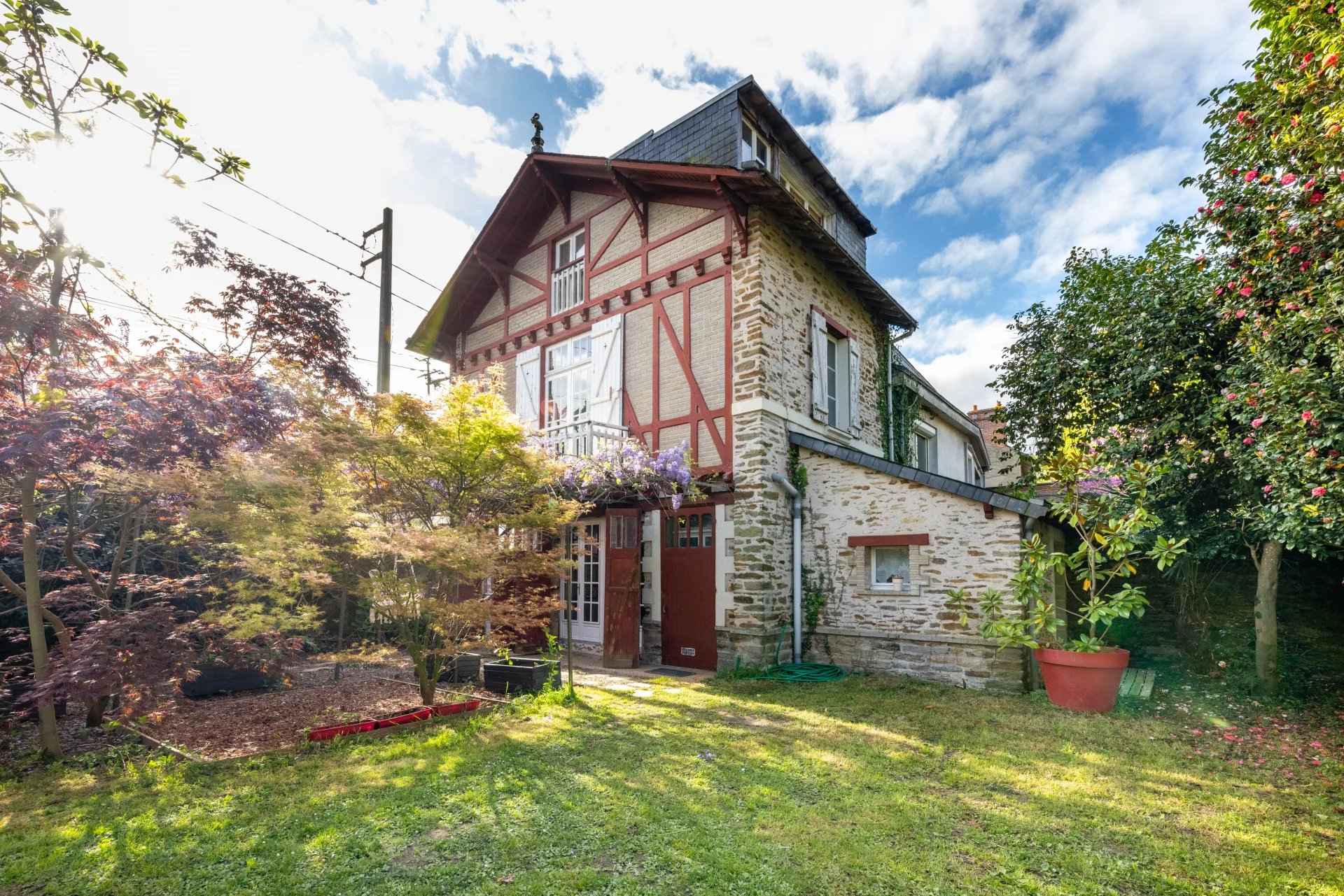 Fa7541c766e14d291aabd0b570381f04 4684dd8d55 1920 original - Attribut alt par défaut.