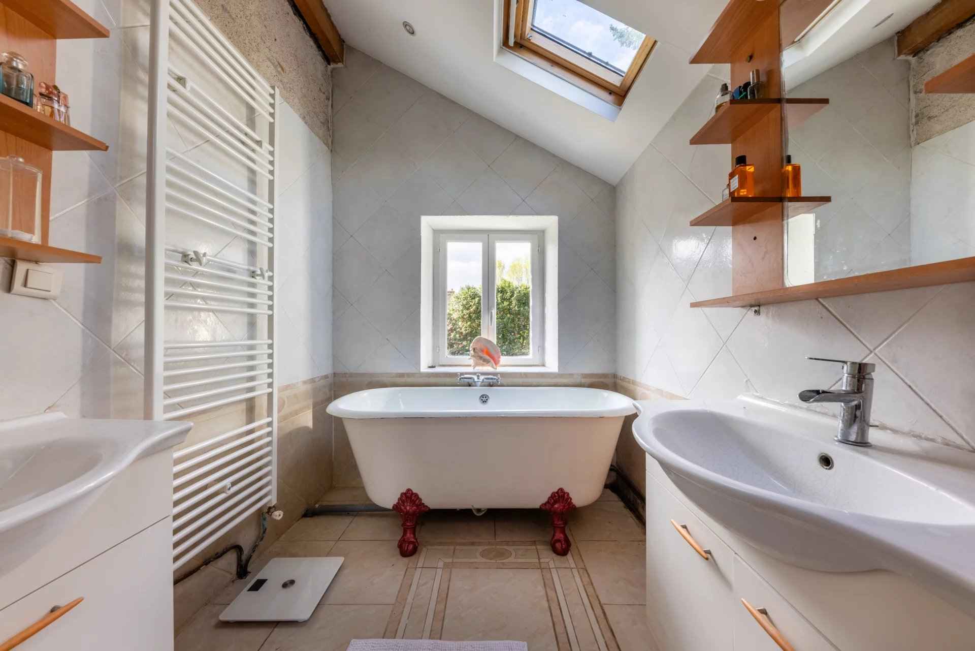 Fa882fd78afbed2df57c758f56fc574d 29c84cdd33 1920 original - Attribut alt par défaut.