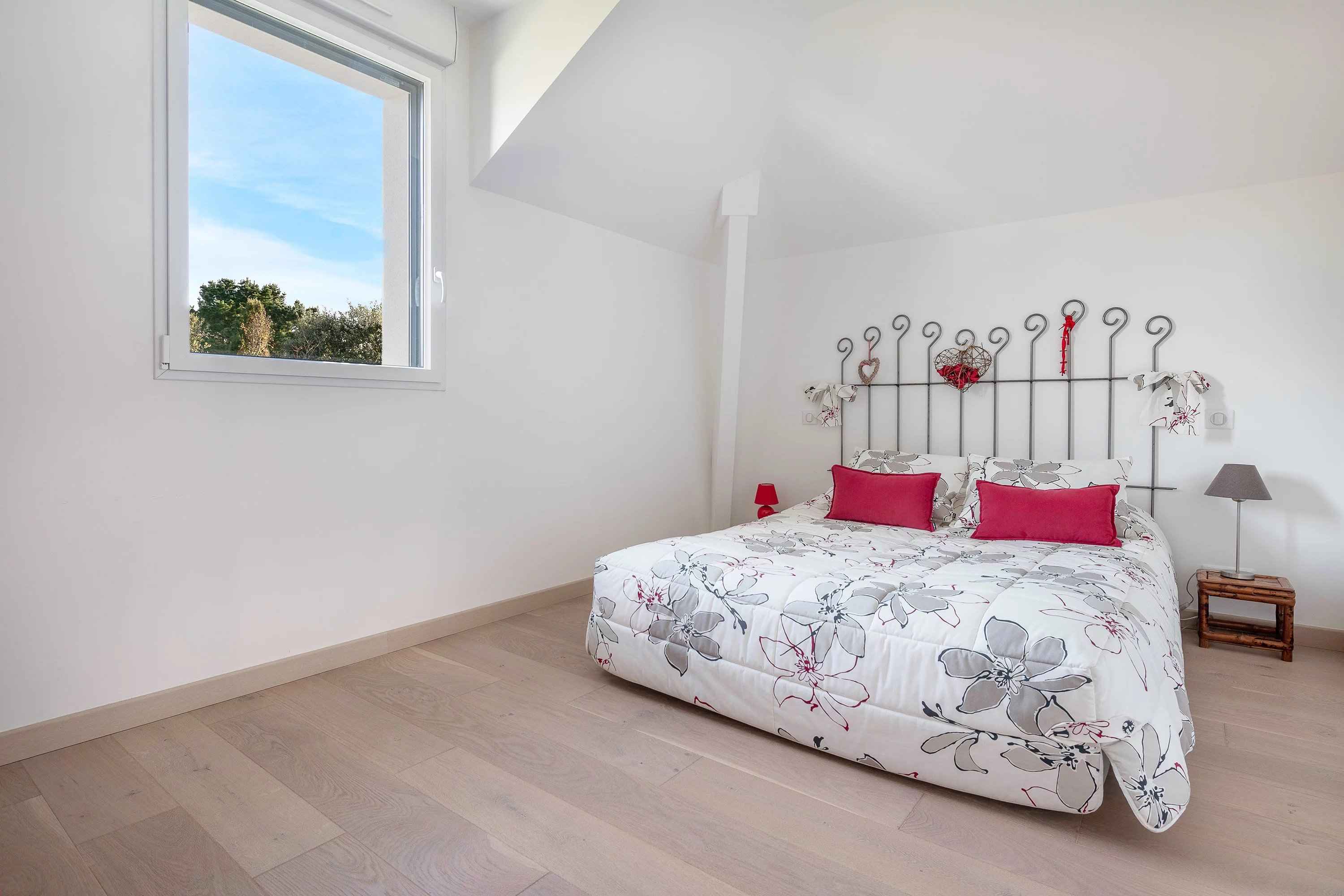 Grande chambre lumineuse Le Pouliguen