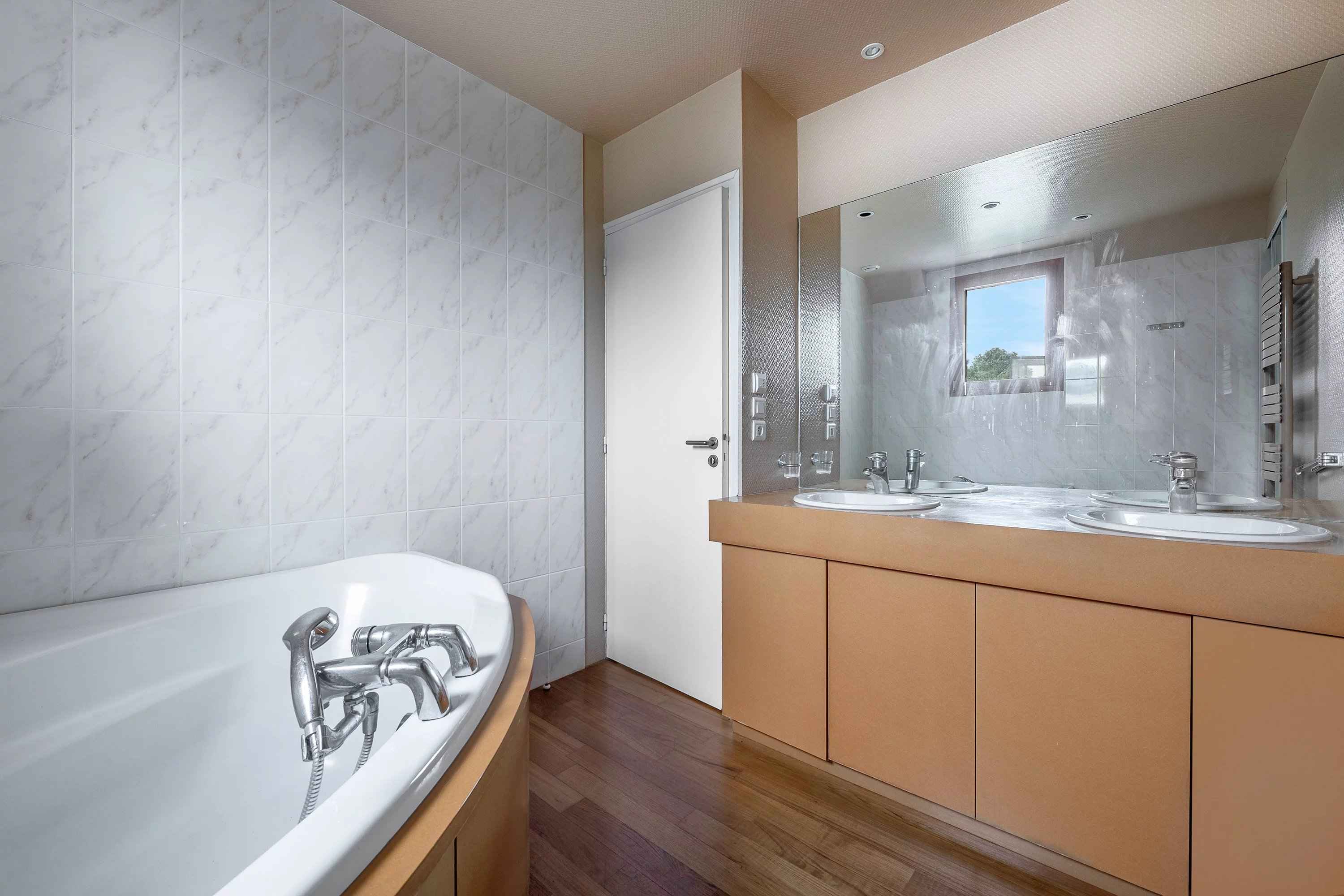 65284ecfd589ba235686e67066415f2e 2ecfdee610 3000 original - Attribut alt par défaut.