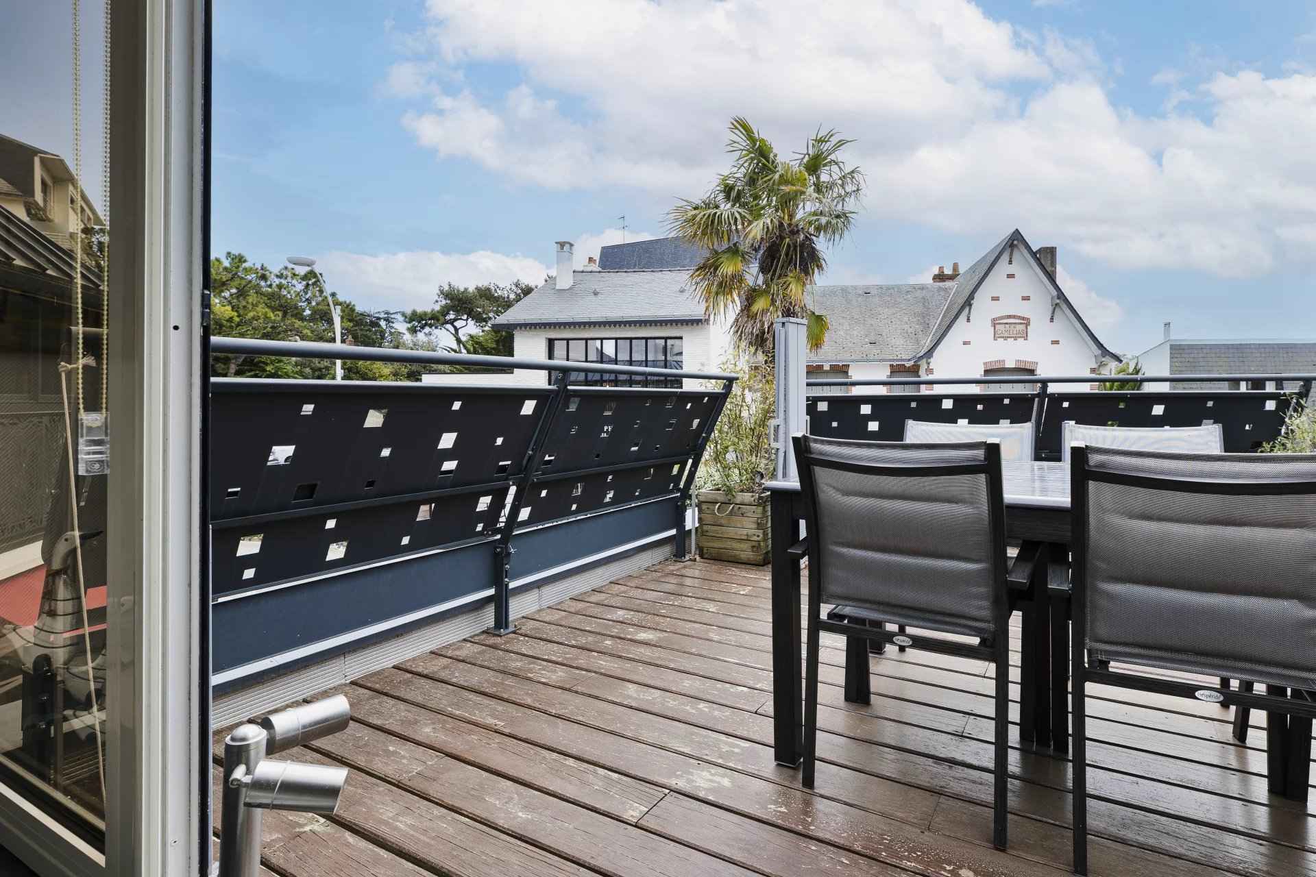 Ec16147d50421c3d60deed5b2f4192c9 4cd2b21e17 1920 original - Attribut alt par défaut.