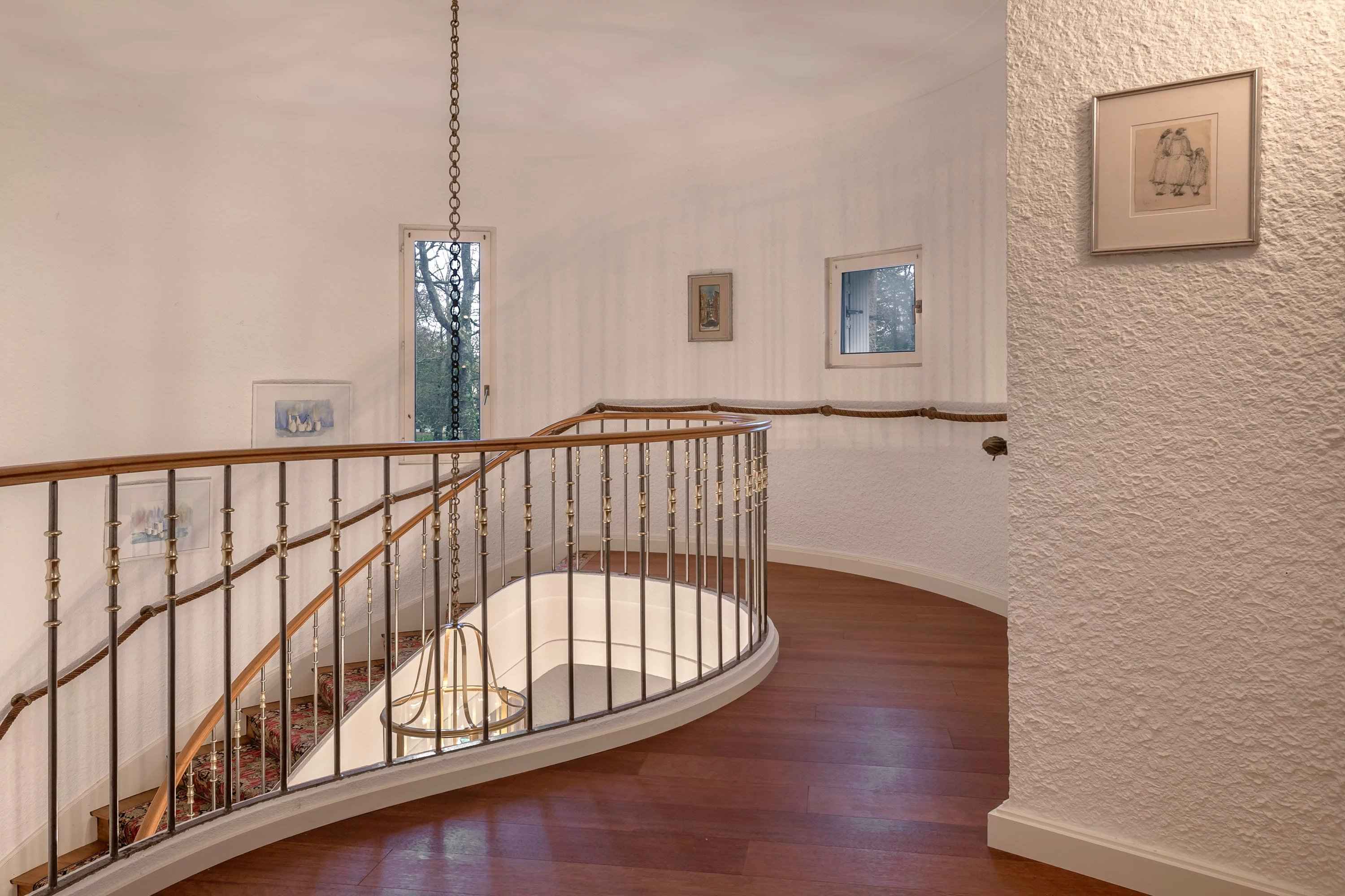 Ee23ff890cb1874a50334e9f5cdbf1dc 77b07d5530 3000 original - Attribut alt par défaut.