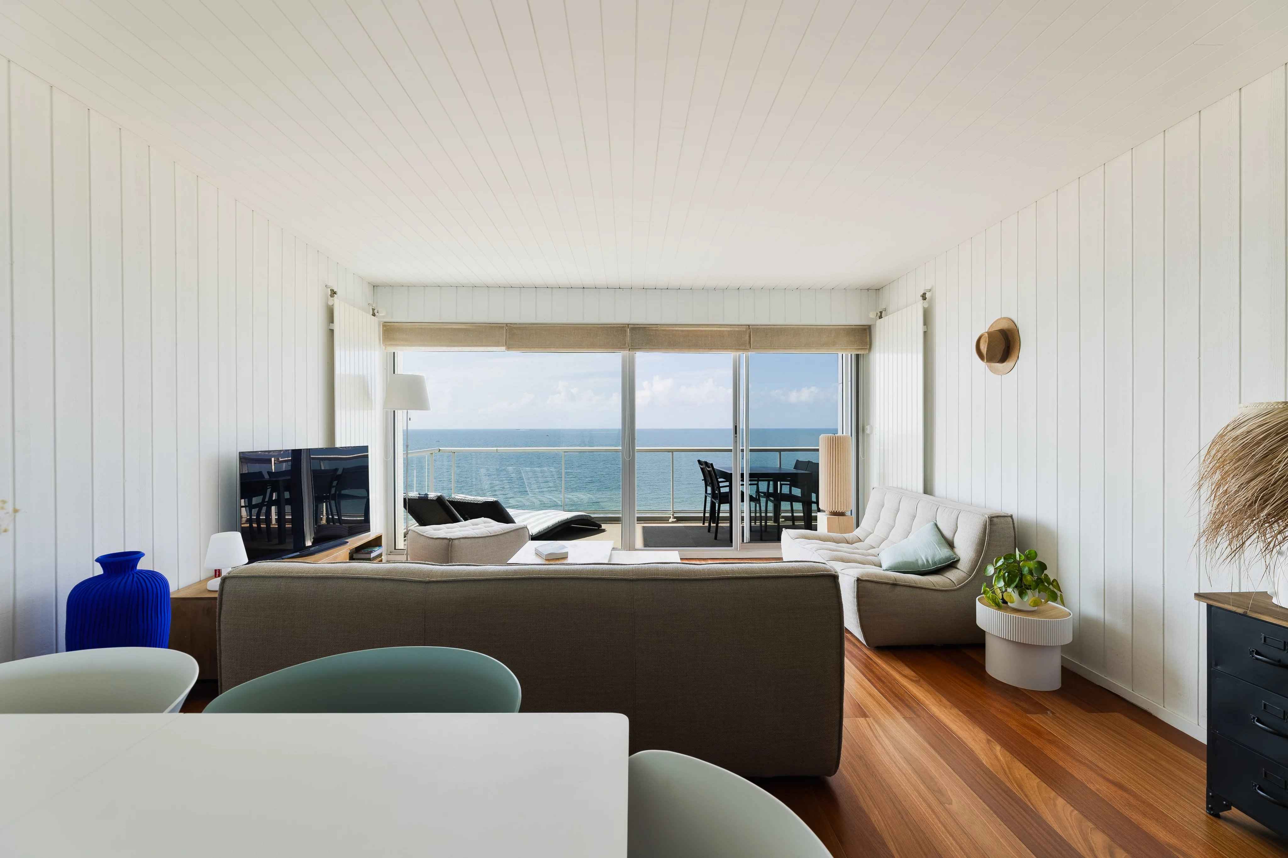 Salon lumineux Appartement face mer La Baule