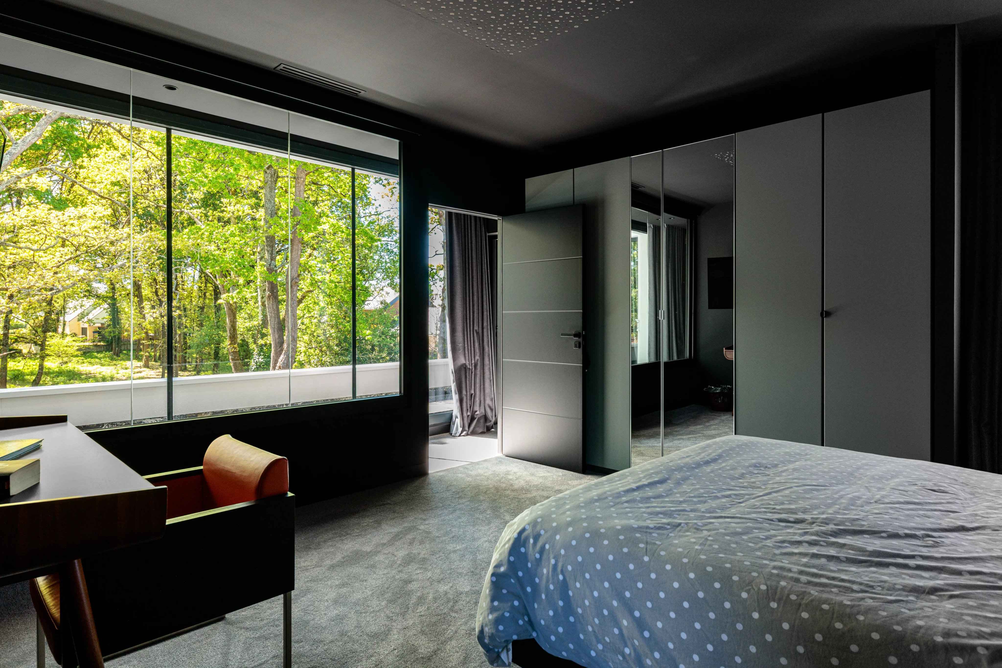 Ae7fc5ee6f42e45e9c13ddb2513d01c3 c3aed09731 4096 original - Attribut alt par défaut.